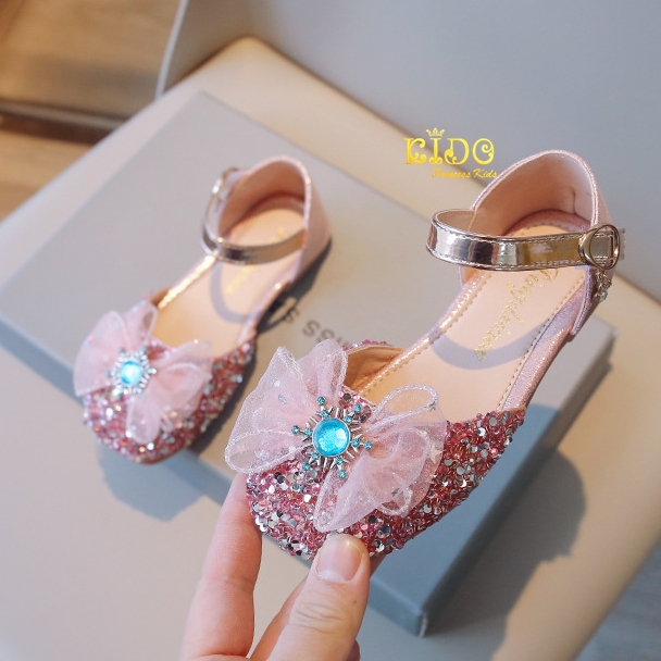 รองเท้าเด็ก(หน้าร้านอยู่รัชดา ลองได้)H124 สีชมพูประดับด้วยโบว์เพชรฟ้า
