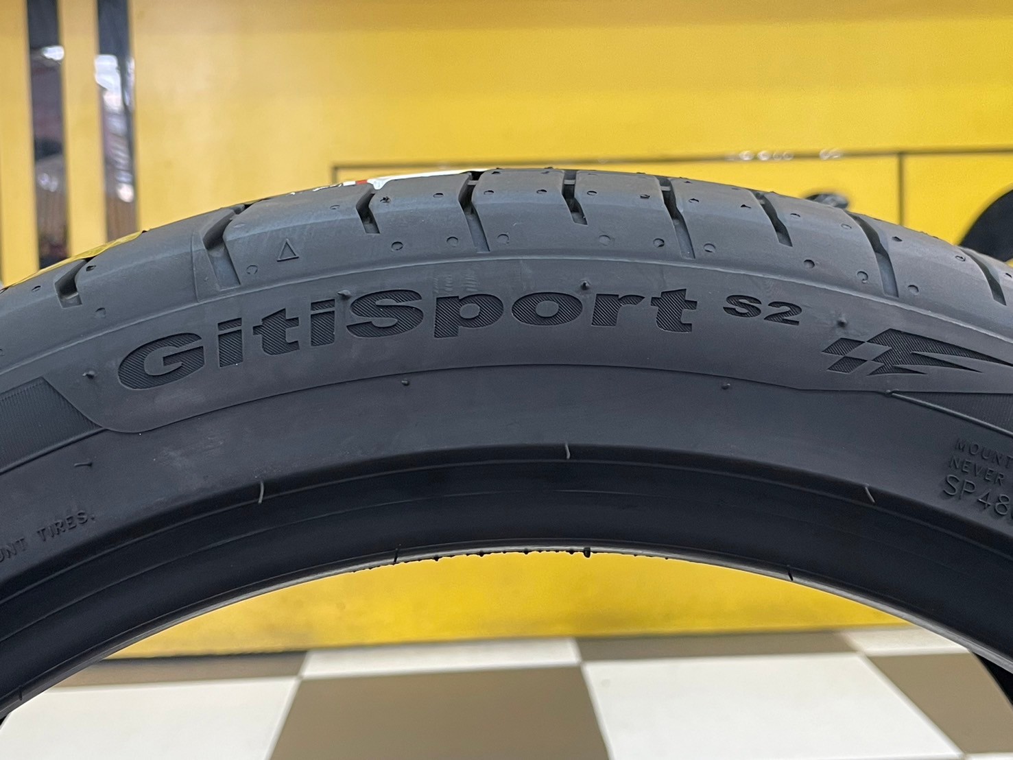 GITI SPORT S2 205/45R17 ยางใหม่ปี2024
