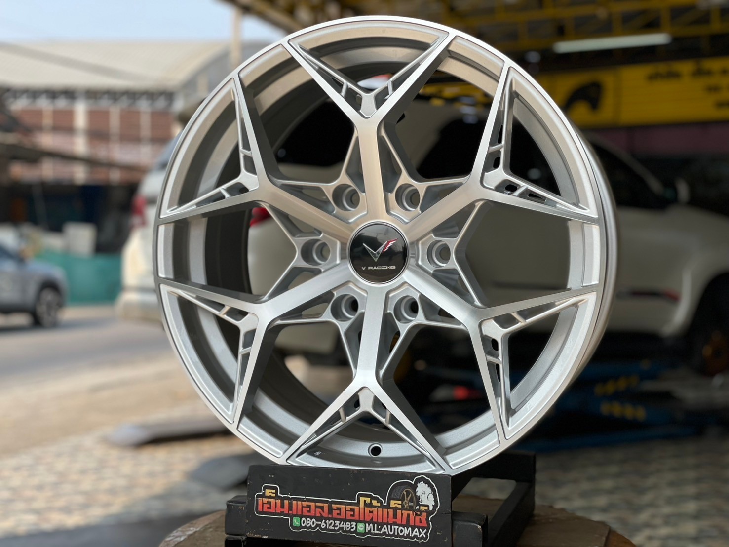 ล้อแม็กซ์ใหม่ขอบ18 #WheelPerformance Model HR-263 18x8.5 ET30 6x139.7 สีซิลเวอร์ขอบมิลลิ่งหน้าเงา ล้อมาตรฐานคุณภาพดี