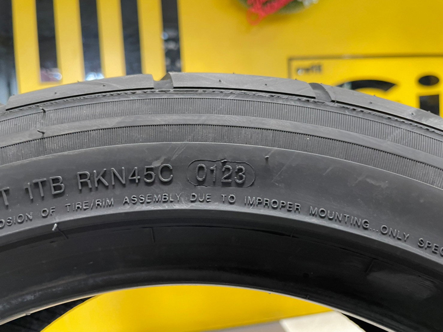 195/50R15ยางสปอร์ตลายซิ่ง คุณภาพดี Lansail RS009 ยางปี2023