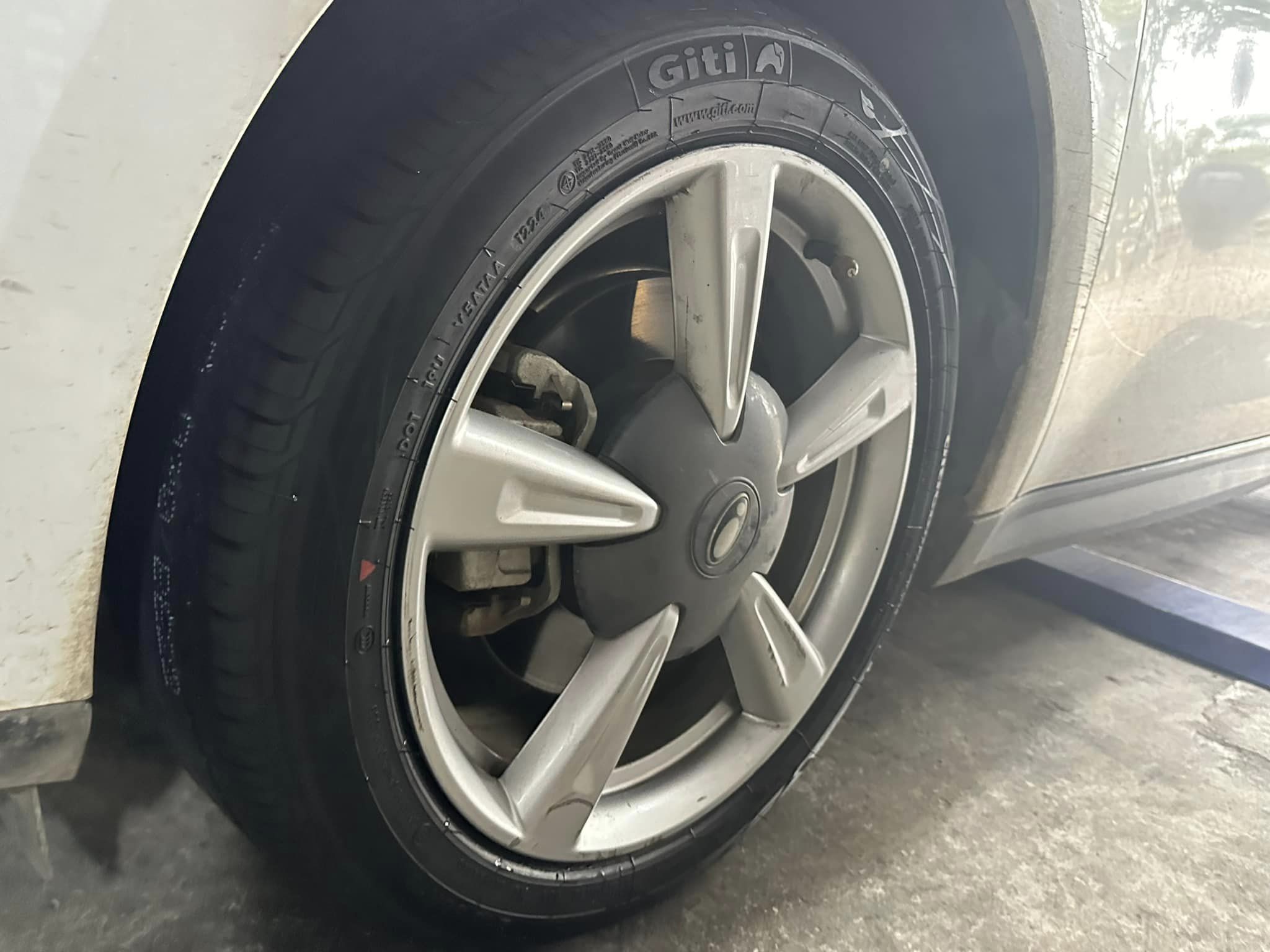 🚘 #ORA_Goodcat 🛞#Giti #Comfort225v1 215/50R18