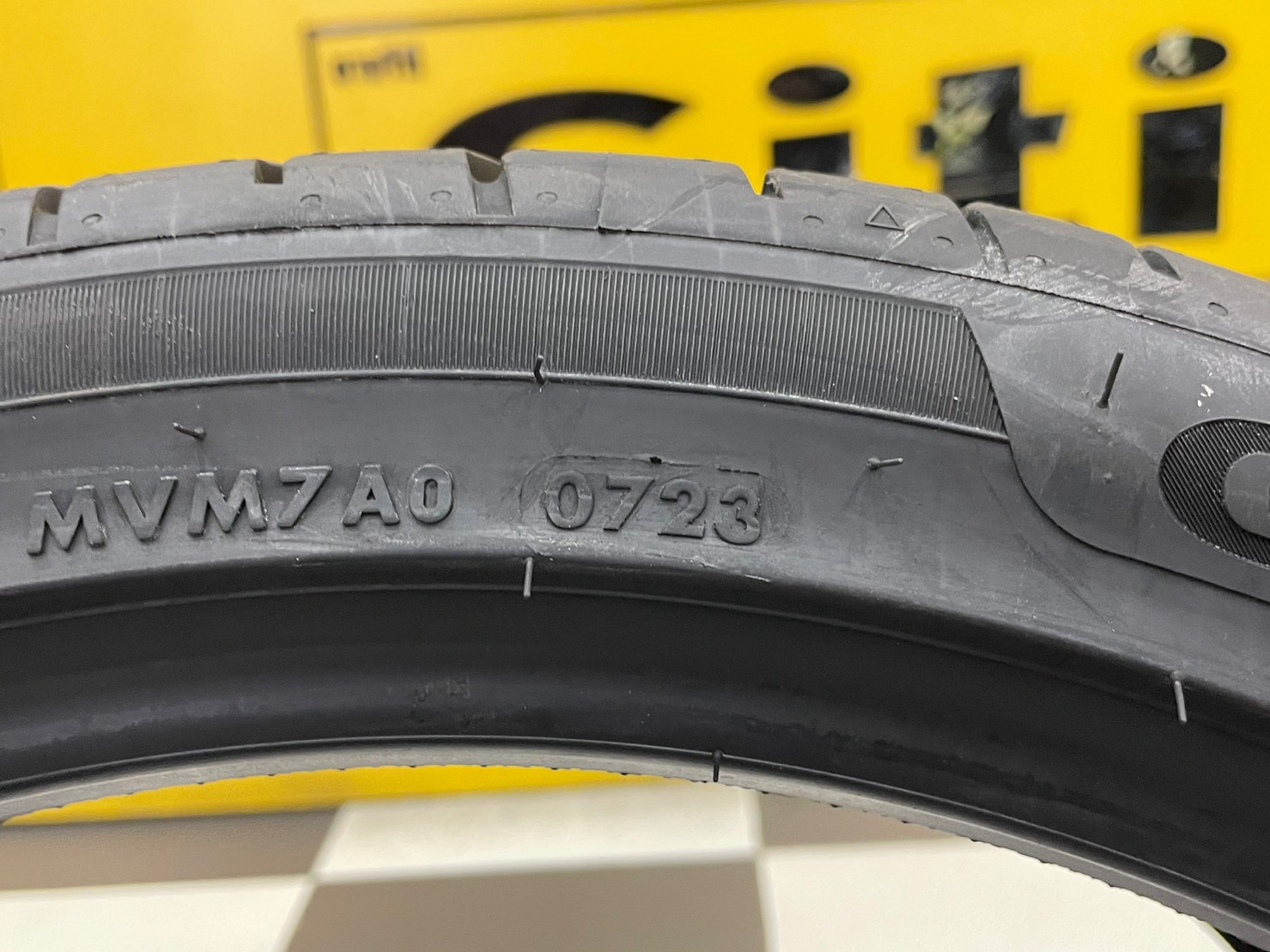 GITI SPORT S2 225/40R19 ยางใหม่ปี2023