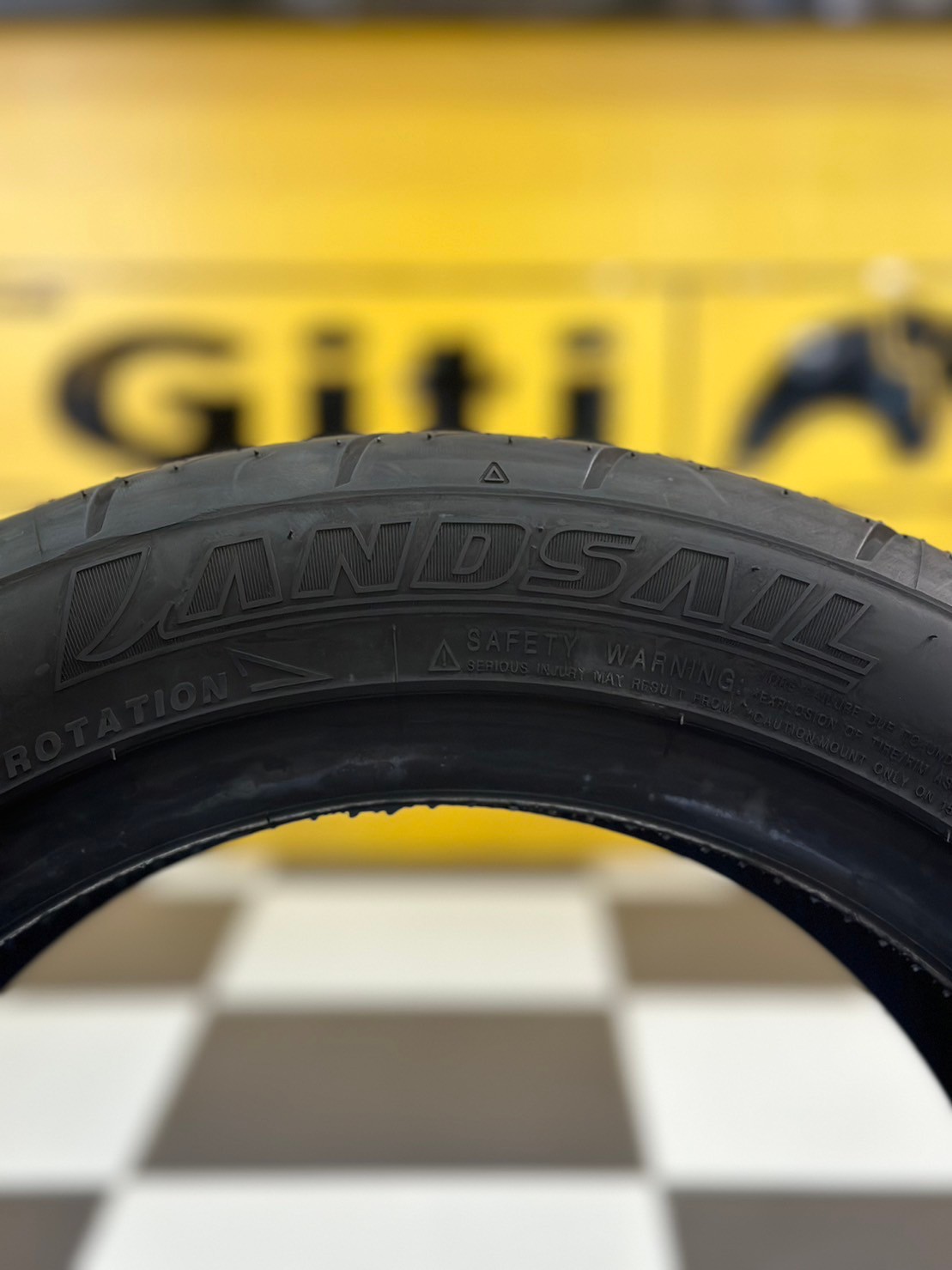 LANDSAIL RK007 195/50R15 ยางใหม่ ปี23 Treadwear320