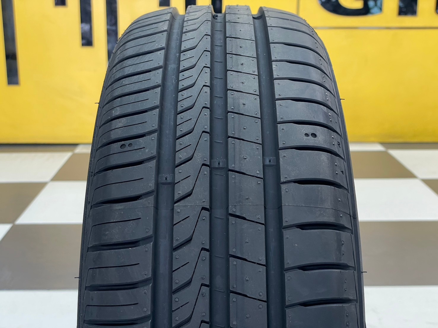 Hankook Kinergy Eco 2 185/60R15 ยางใหม่ปี2024