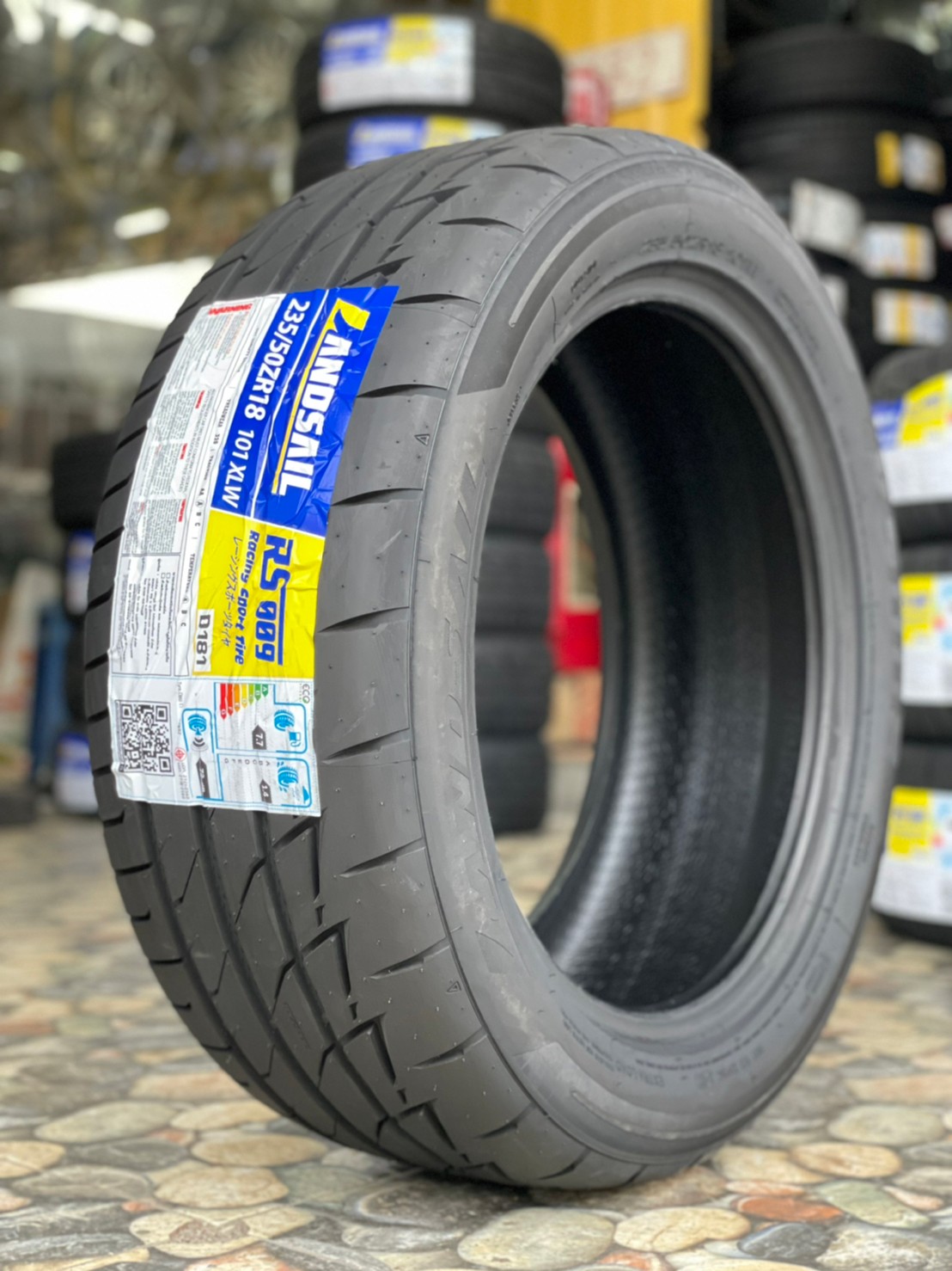 ยางสปอร์ตลายซิ่ง คุณภาพดี Lansail RS009 235/50R18