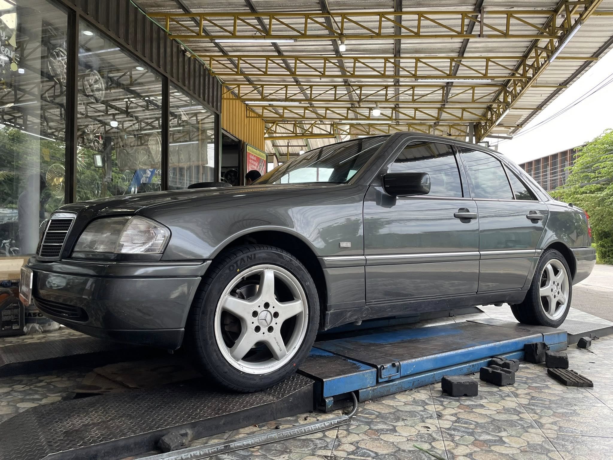 BENZ_C220 เปลี่ยนยาง 🛞🐘#OTANI_KC2000_215/50R17