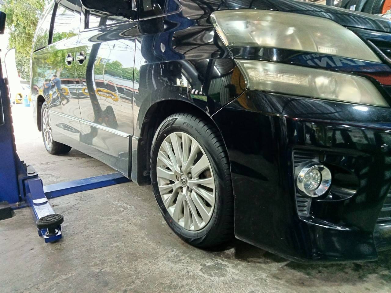 เปลี่ยนยาง🚘#TOYOTA_VELLFIRE 🛞 #GTRADIAL_FE2_235/50R18