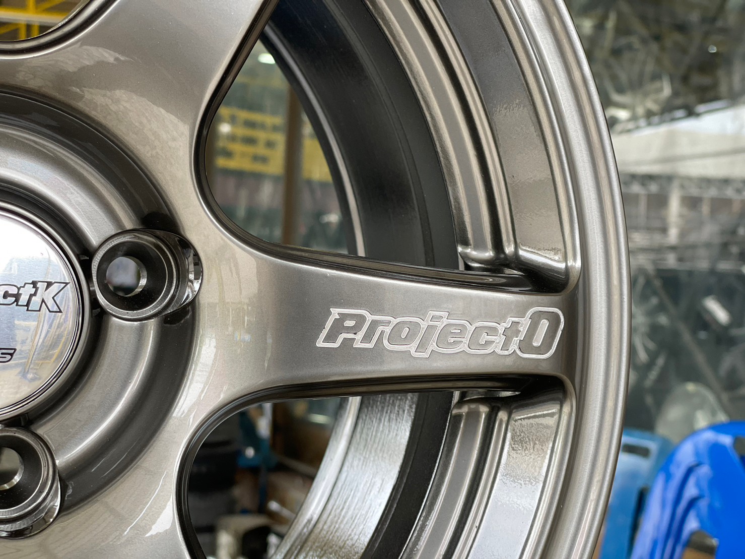 ล้อแม็กซ์ใหม่ขอบ15x7 4x100 ET35 สีเทากันสวยหรู ราคาล้อพร้อมยาง เริ่มต้น9900บาท