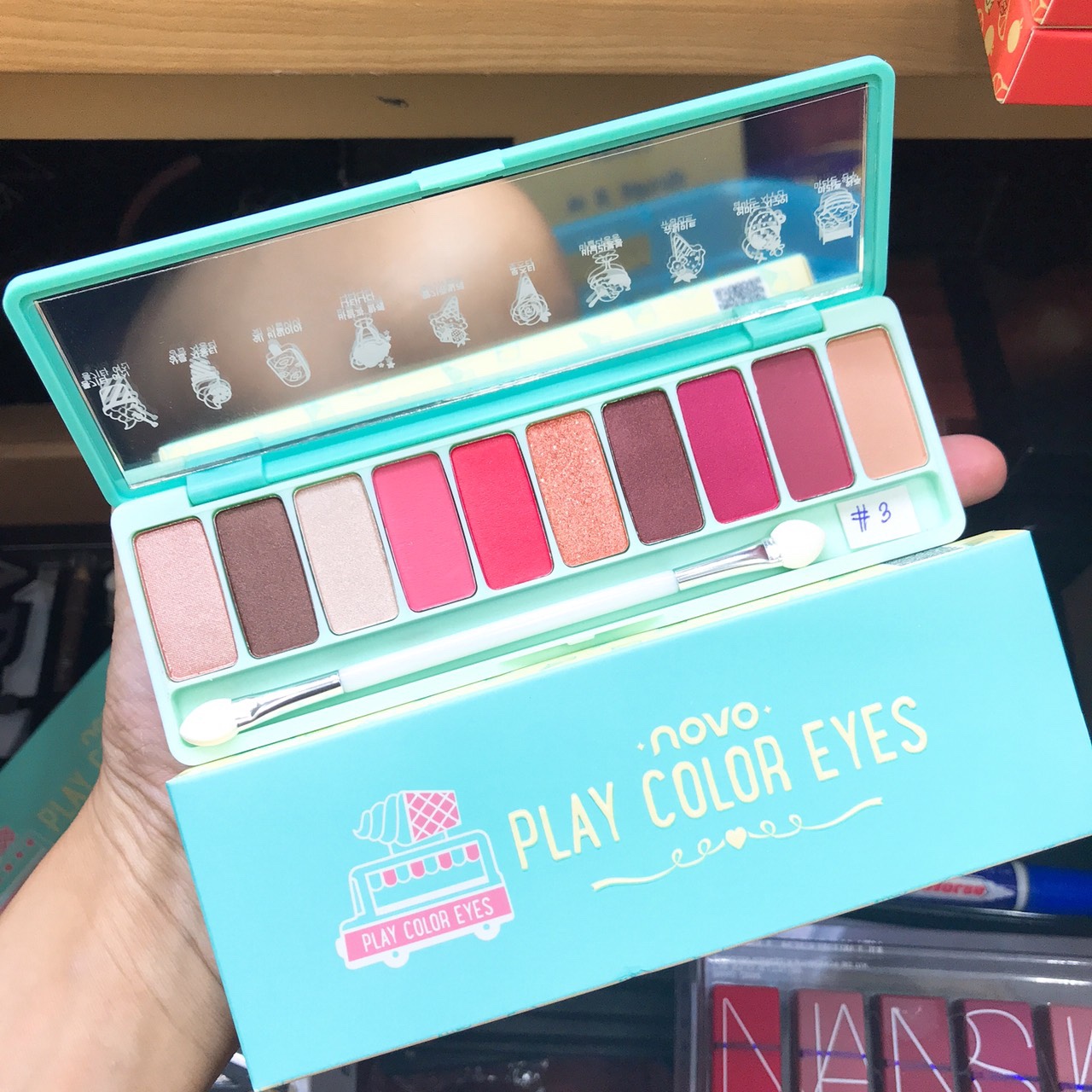 Novo Play Color Eyes (อายแชโดว์)