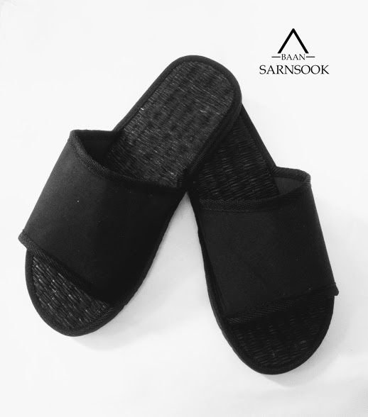 BSS304R: รองเท้าแตะสานแบบสวมสีดำ ราคาส่ง 1 โหล 12คู่