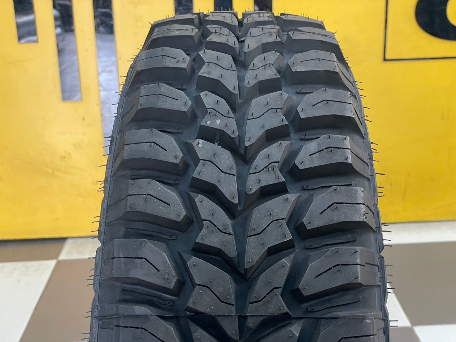 215/75R15 LINGLONG CROSSWIND MT ยางใหม่ปี2024