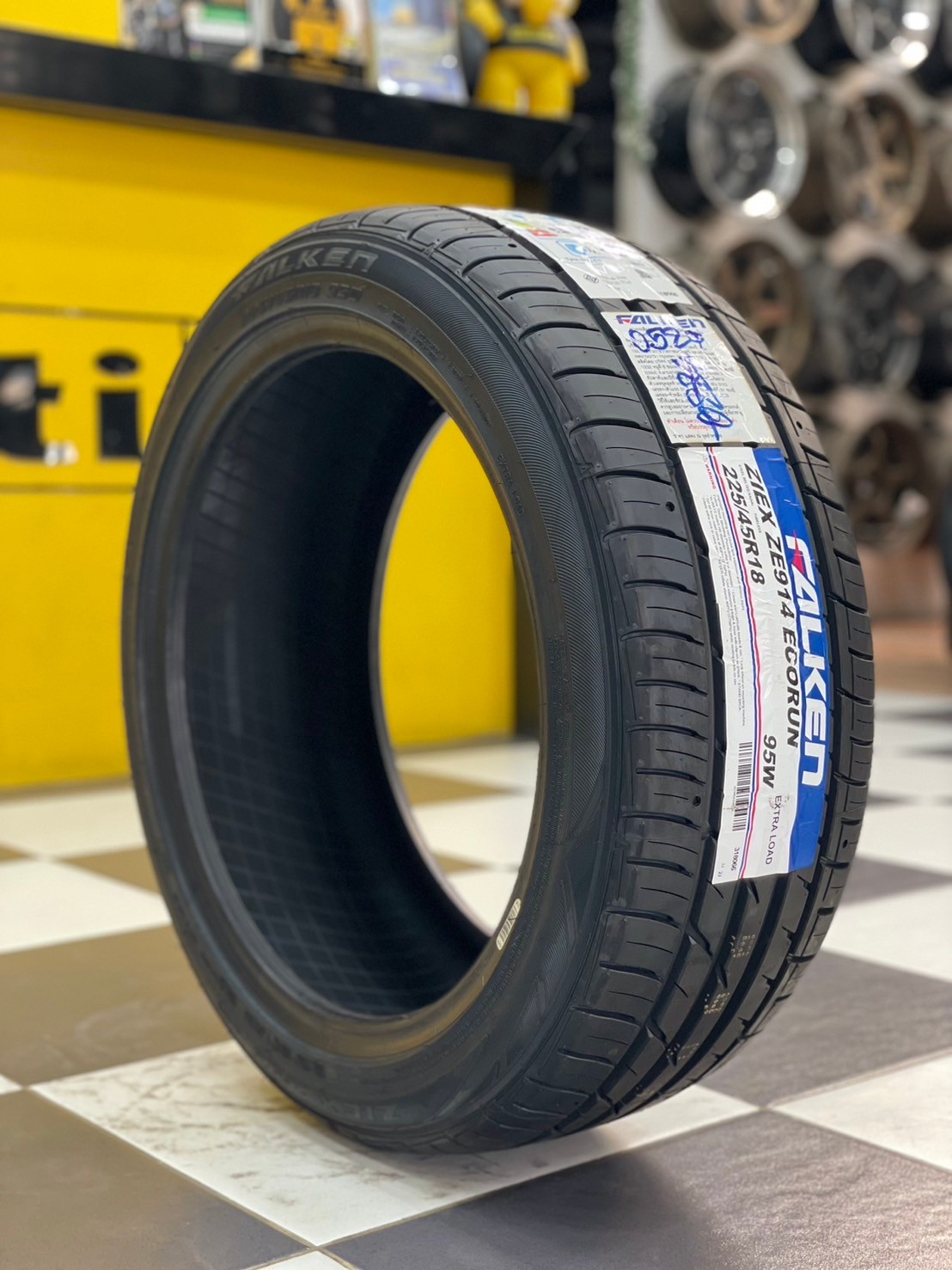ยางใหม่ Falken ZE914 265/60R18 ยางใหม่ปี2024