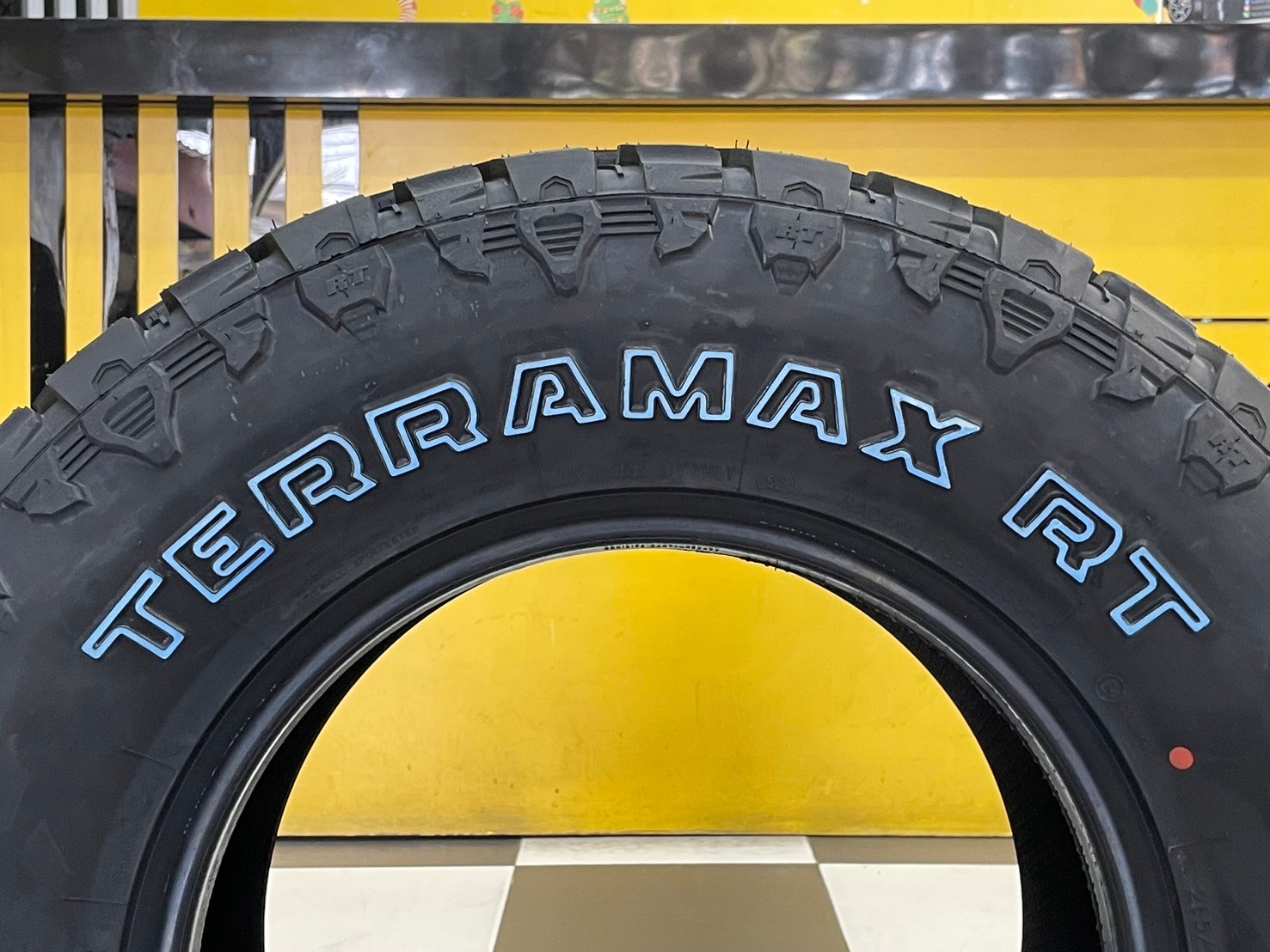 ยาง Sailun Terramax RT 265/70R16 ยางใหม่ปี2024 " หล่อ ดุดัน ยางตัวหนังสือสีขาว "