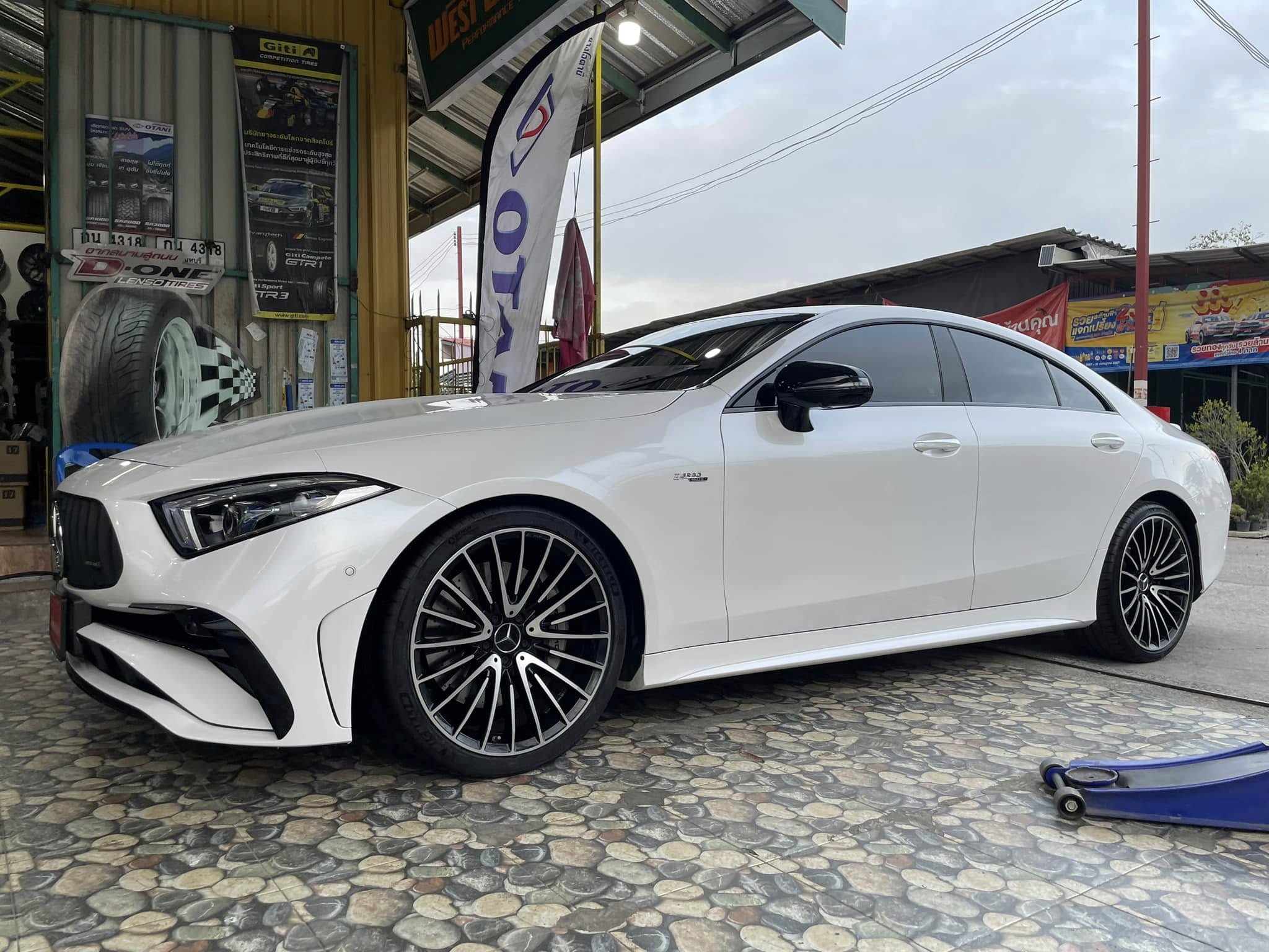 🛞 #Mercedes_#BENZ_CLS53 🚘เปลี่ยนยาง 🛞🐘#MICHELIN #PILOT SPORT4S 245/35R20