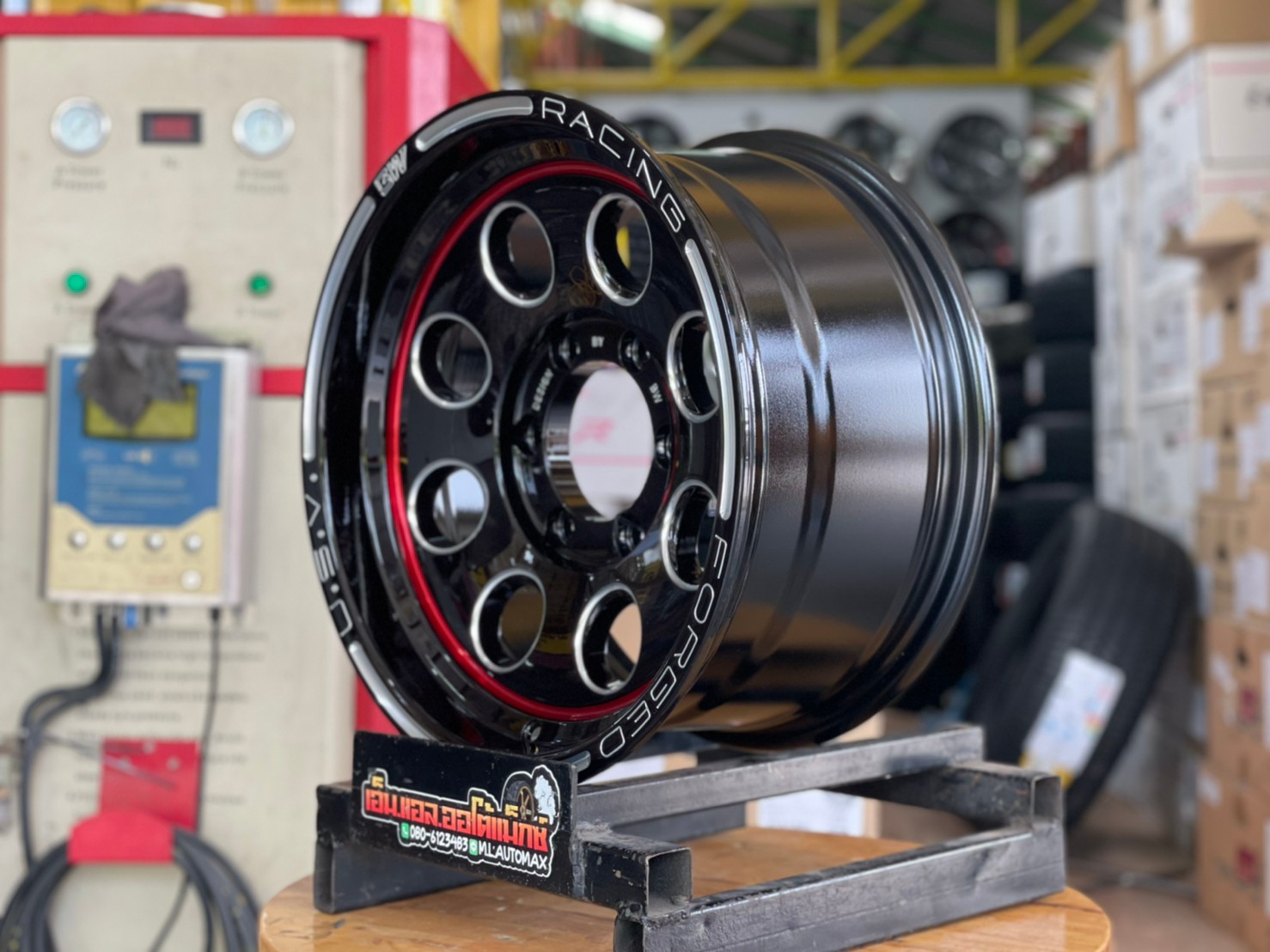 ล้อแม็กซ์ขอบ16 Brightwheels XT-5 ขอบ16 กว้าง8 ออฟ0 6รู139.7 สีดำเส้นขอบแดง(F-B Red LIne)