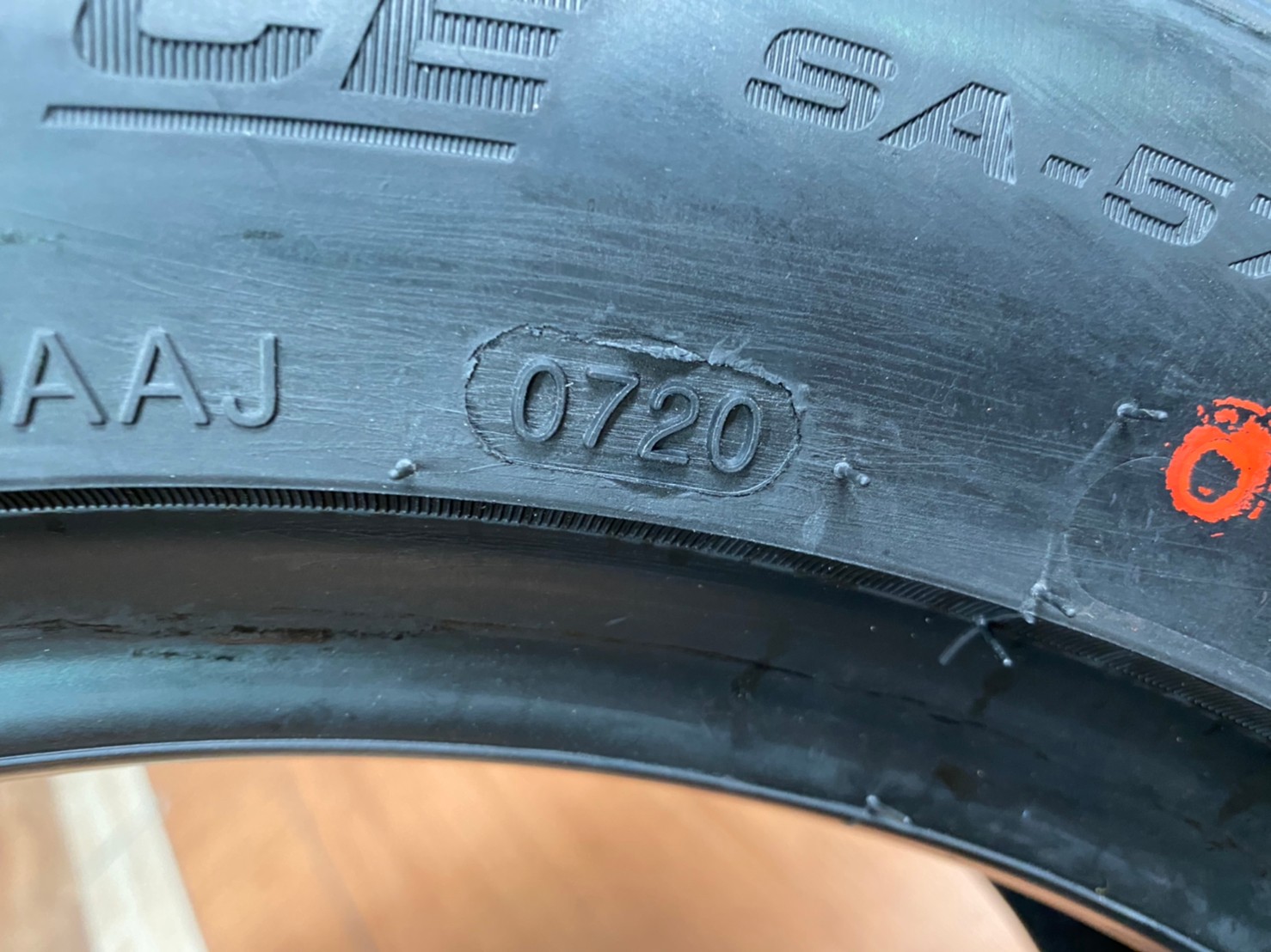 ยางใหม่ Goodride SA57 195/55R15 ยางปี2020 พร้อมติดตั้งฟรี