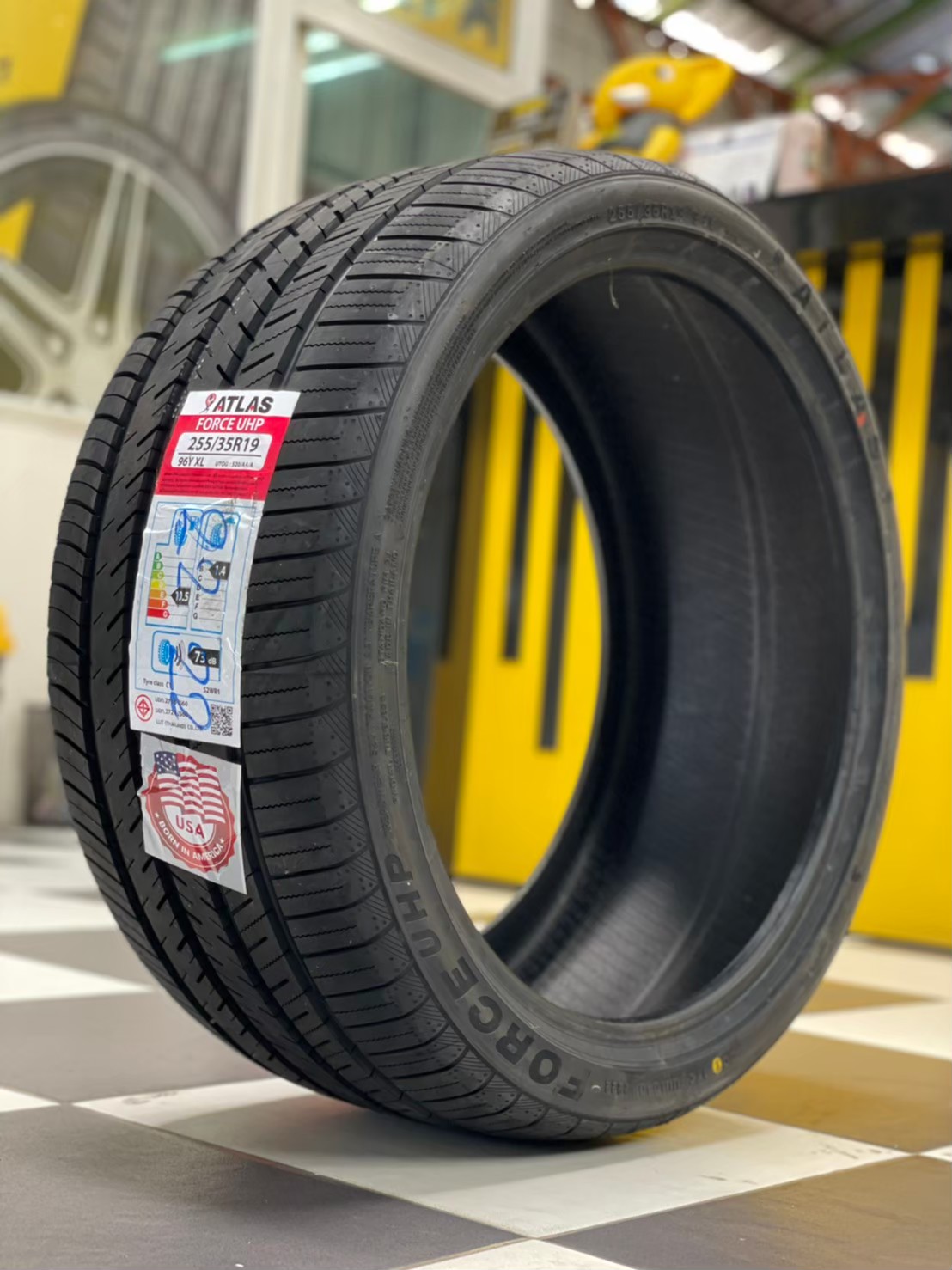 ATLAS FORCE UHP 255/35R19 ยางใหม่ปี 2022
