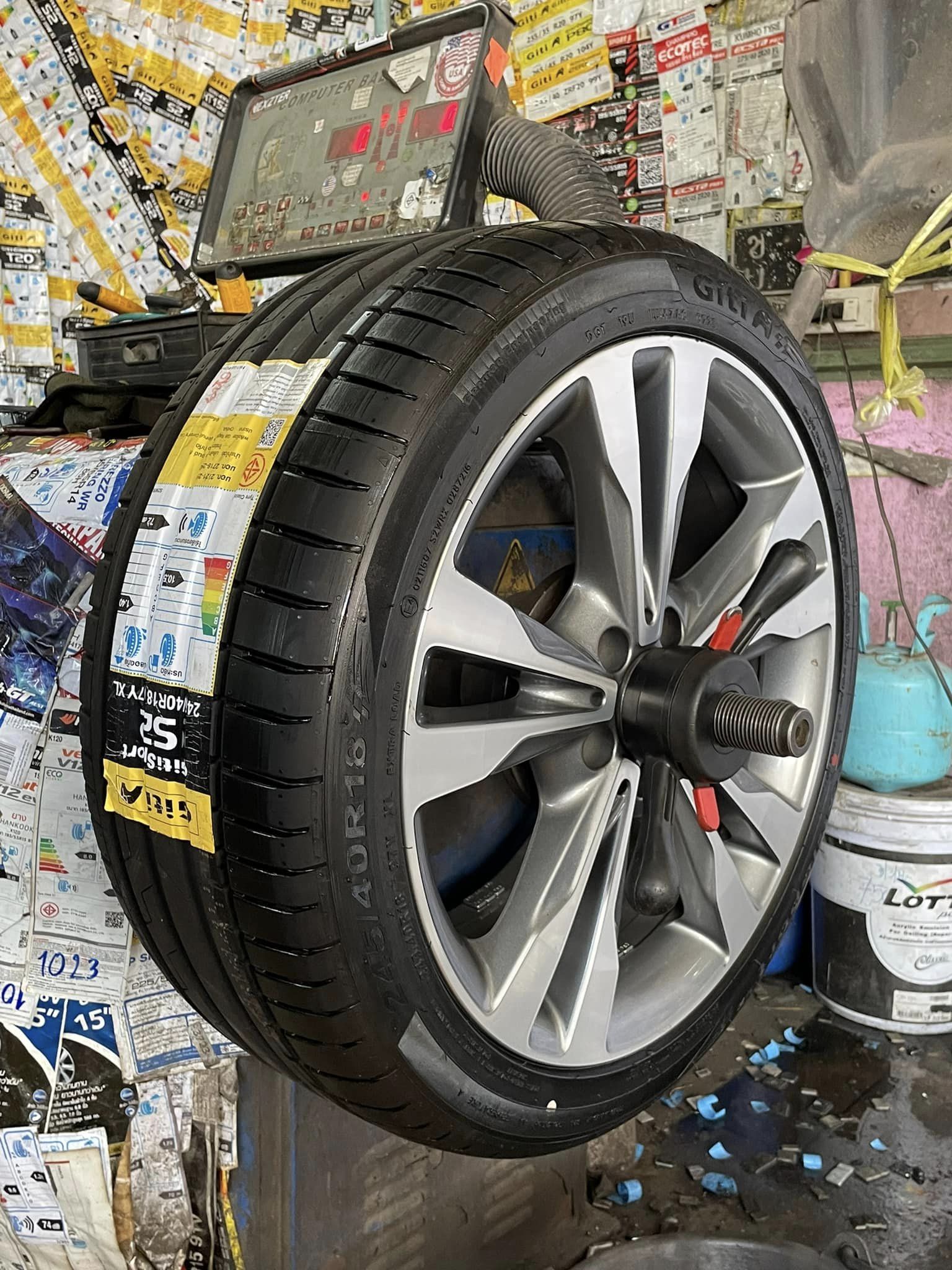 #Mercedes_Benz_C220d GITI_SportS2 225/45R18 245/40R18