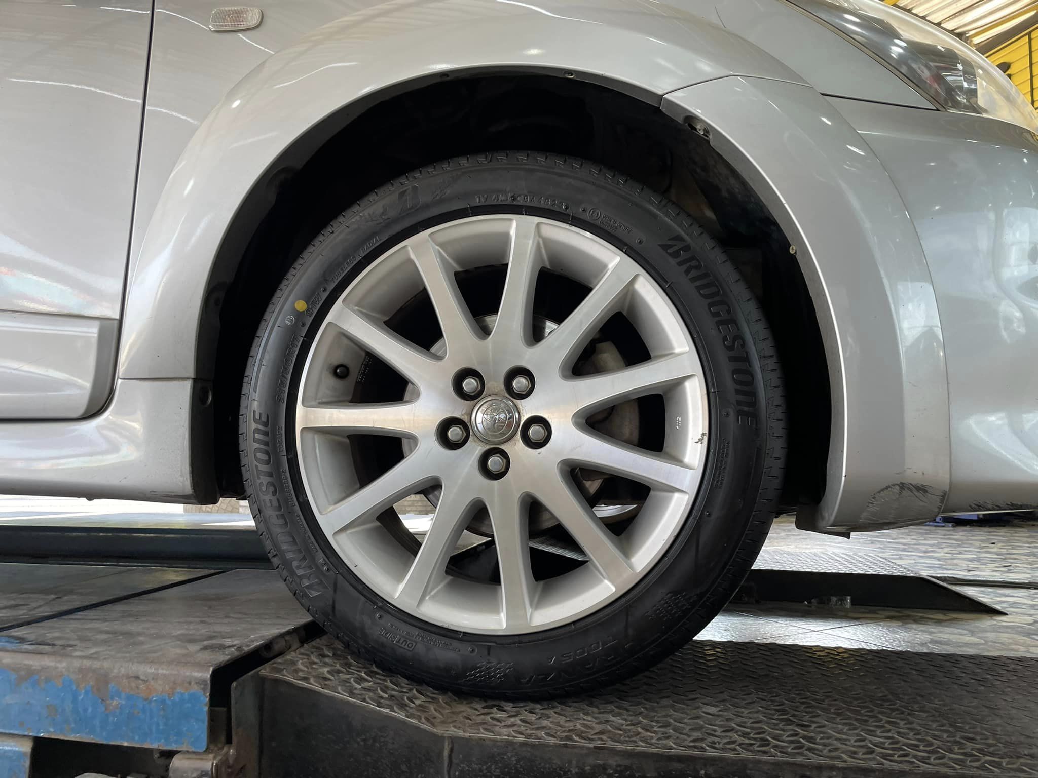 TOYOTA_WISH❗️ เปลี่ยนยาง🛞 #Bridgestone_TuranzaT005a 215/50R17