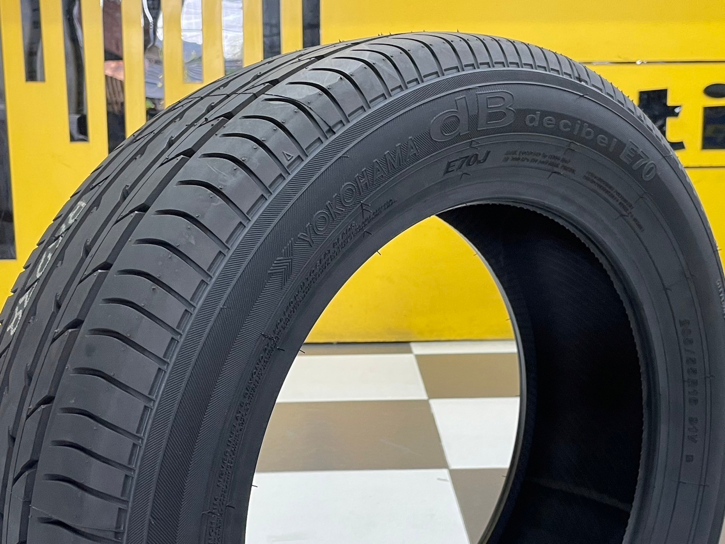 ยางใหม่ Yokohama Advan dB E70 205/55R16 ยางใหม่ปี2024