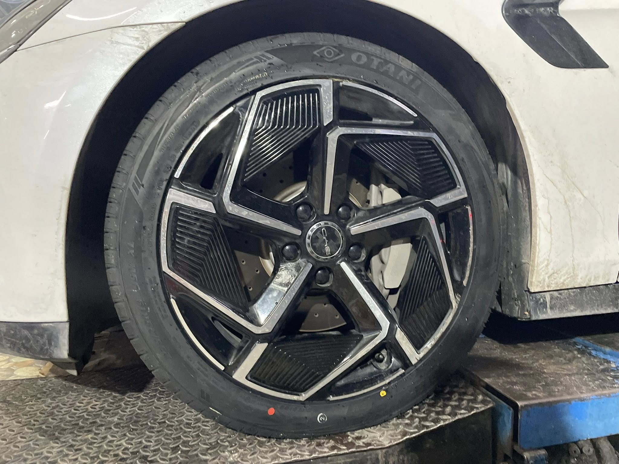 BYD_SEAL🚘 เปลี่ยนยาง 🛞🐘#OTANI_KN1000_235/45R19 🛞 #รถไฟฟ้า100%