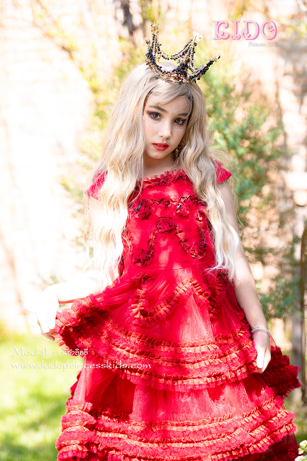 เช่าชุดเด็ก*มีหน้าร้านอยู่รัชดา ลองได้ เปลี่ยนได้ ถ่ายรูปเองจากสินค้าจริง*W18206 ชุดเดินแบบเด็กสีแดงเน้นความหรูที่การตกแต่งด้วยการนำผ้ามาจับจีบระบายแต่งเป็นลวดลายในชุด กระโปรงทรงหน้าสั้นหลังยาวดูเปรี้ยวแบบมีสไตล์ มีแขน