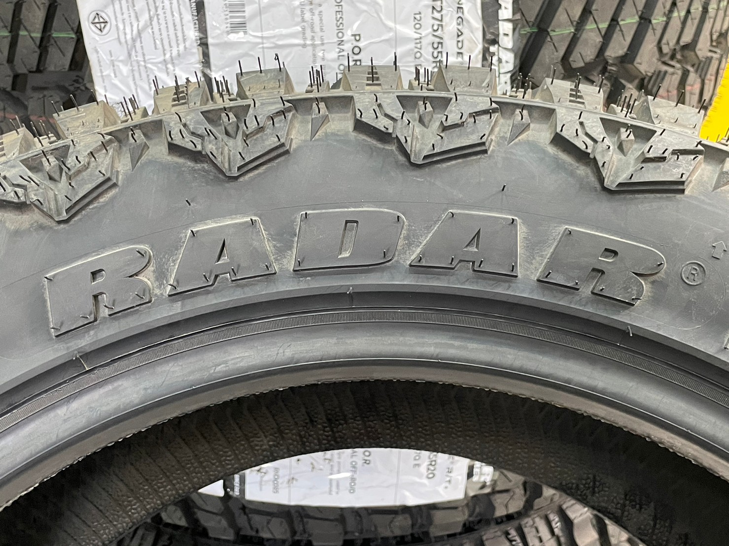 275/55R20 ยาง RADAR Renegade R/T ยางใหม่ปี2023 (โปรโมชั่นพิเศษ)