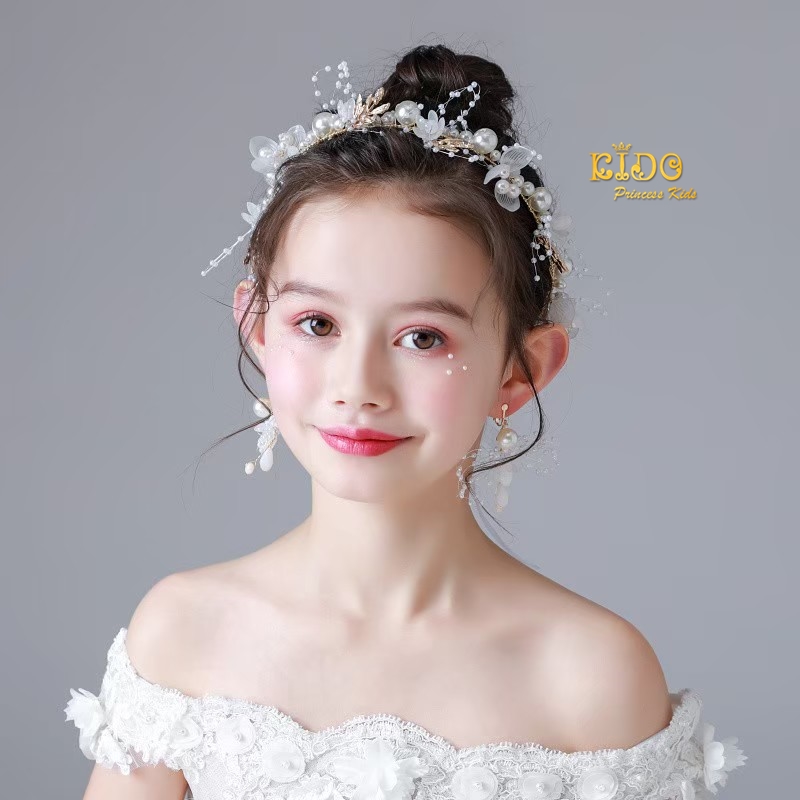 คาดผมเด็ก(หน้าร้านอยู่รัชดา)KF521เส้นคาดผมดอกไม้สีขาว ประดับด้วยมุก น่ารักมาก มงกุฎเจ้าหญิง **ไม่มีริบบิ้น**