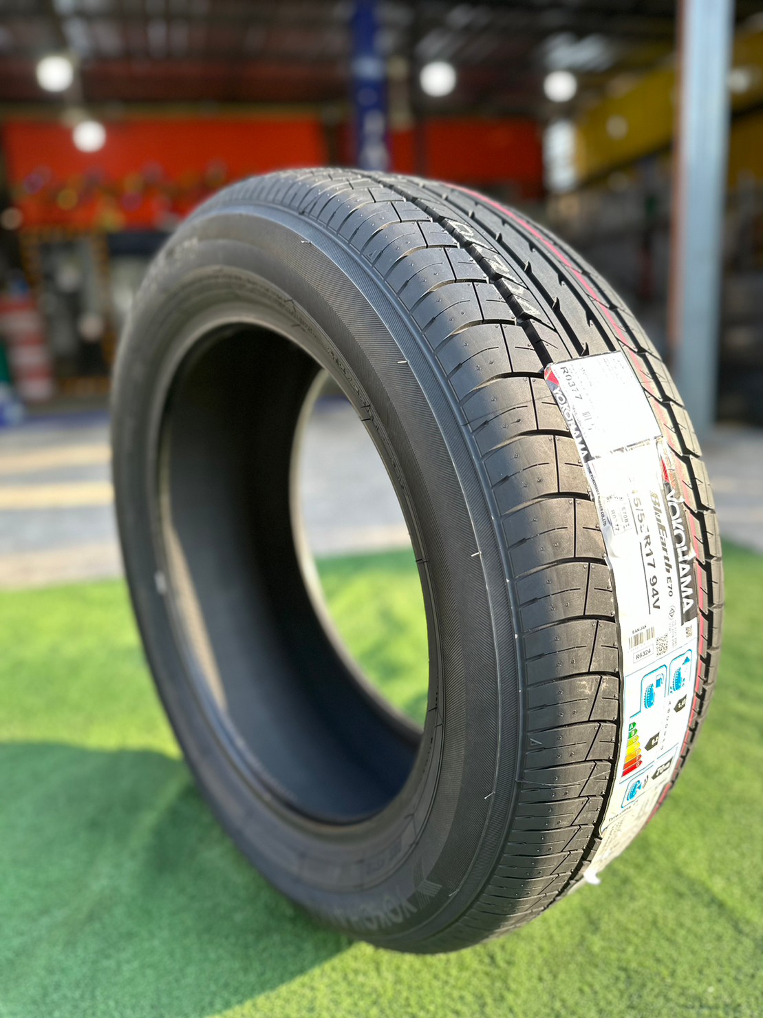 YOKOHAMA E70 215/55R17 ยางใหม่ปี2023