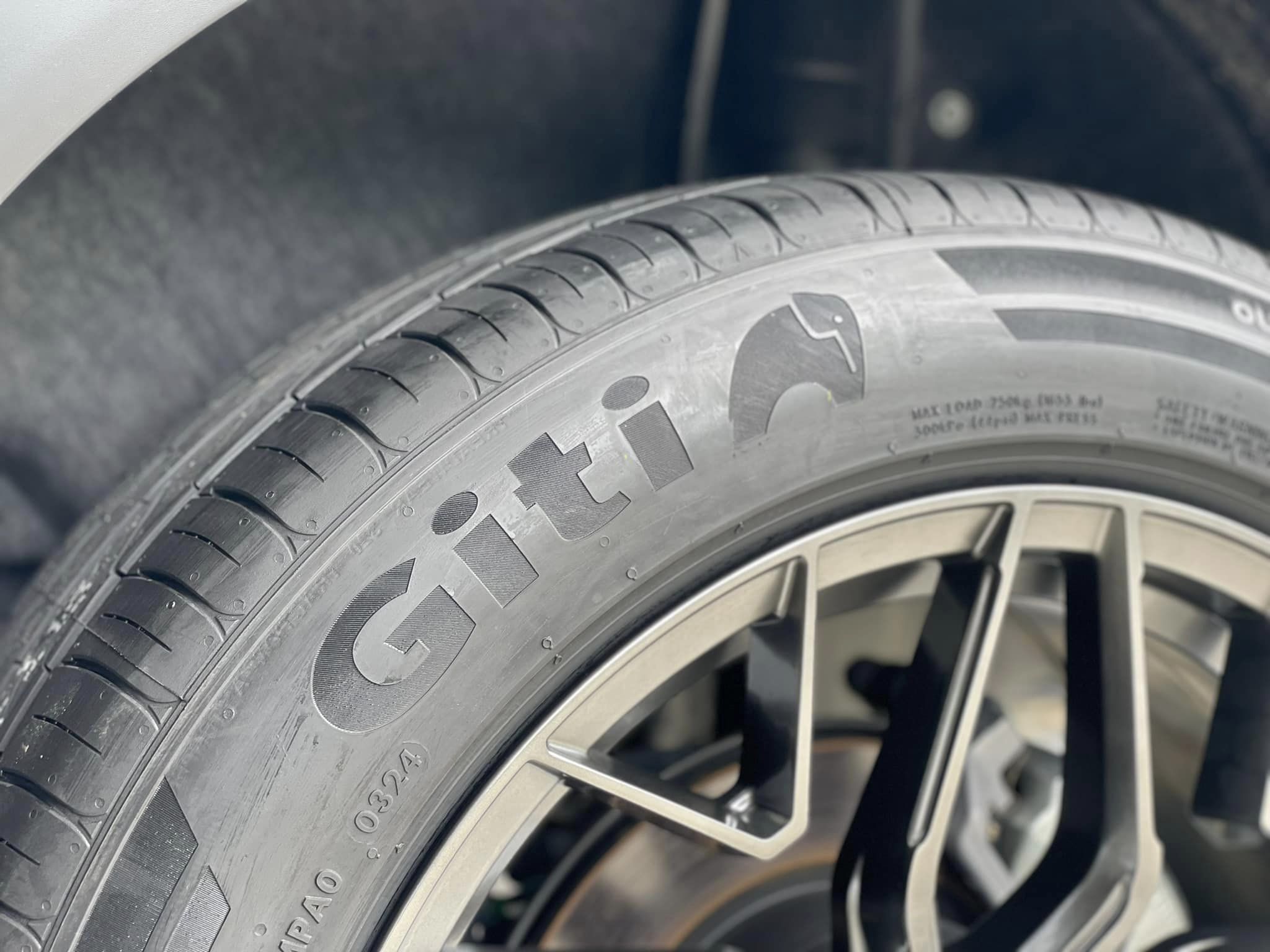 สวยลงตัวราคาเกินคุ้ม #HONDA_HRV🛞 #GITI_CONTROL P10 225/55R18 #ล้อแม็กซ์ใหม่ HOF RACING GRAXY XO1 18X8.5 ET35 5X114.3