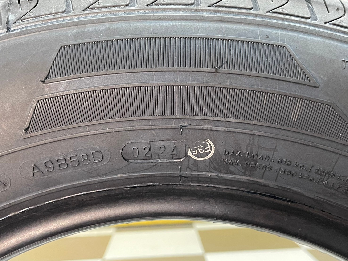 ยางใหม่ดีสโตน DEESTONE Public Trans R20 195/65R15 ยางใหม่ปี2024