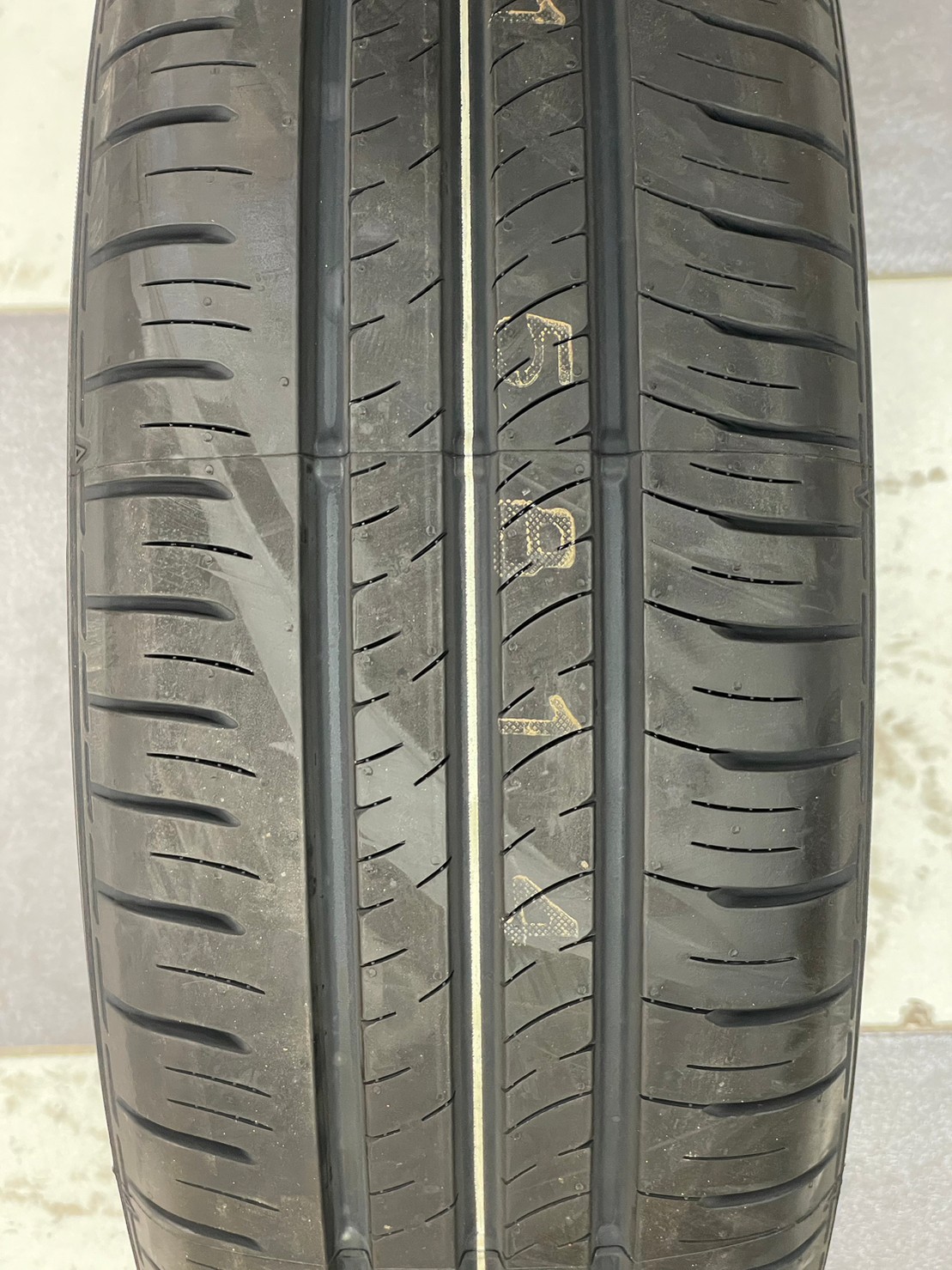 ยางใหม่ดันลอป DUNLOP ENASAVE EC300+ 195/60R15 ยางใหม่ปี2023