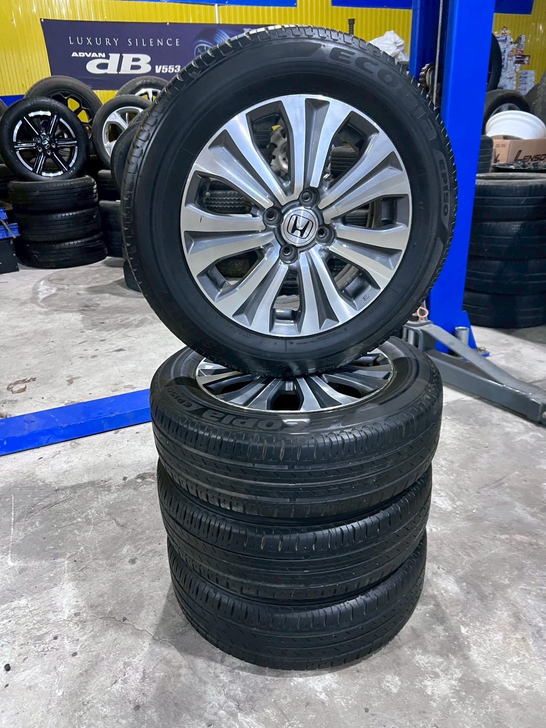 ล้อแม็กซ์เดิม HONDA CITY ขอบ 15 นิ้ว รูน็อต 4x100