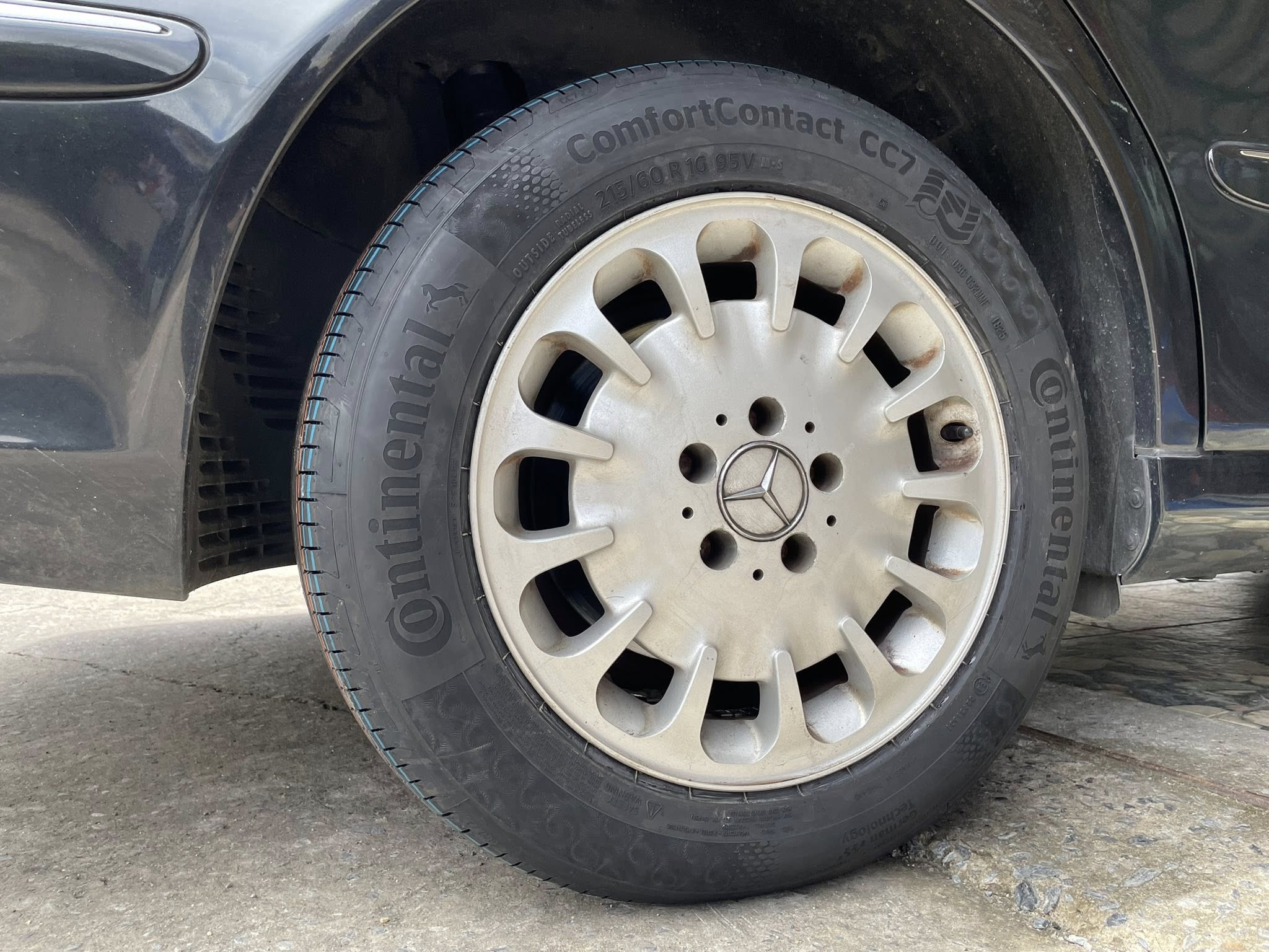 BENZ_E200🚘เปลี่ยนยาง 🛞🐘#Continental_CC7_215/60R16