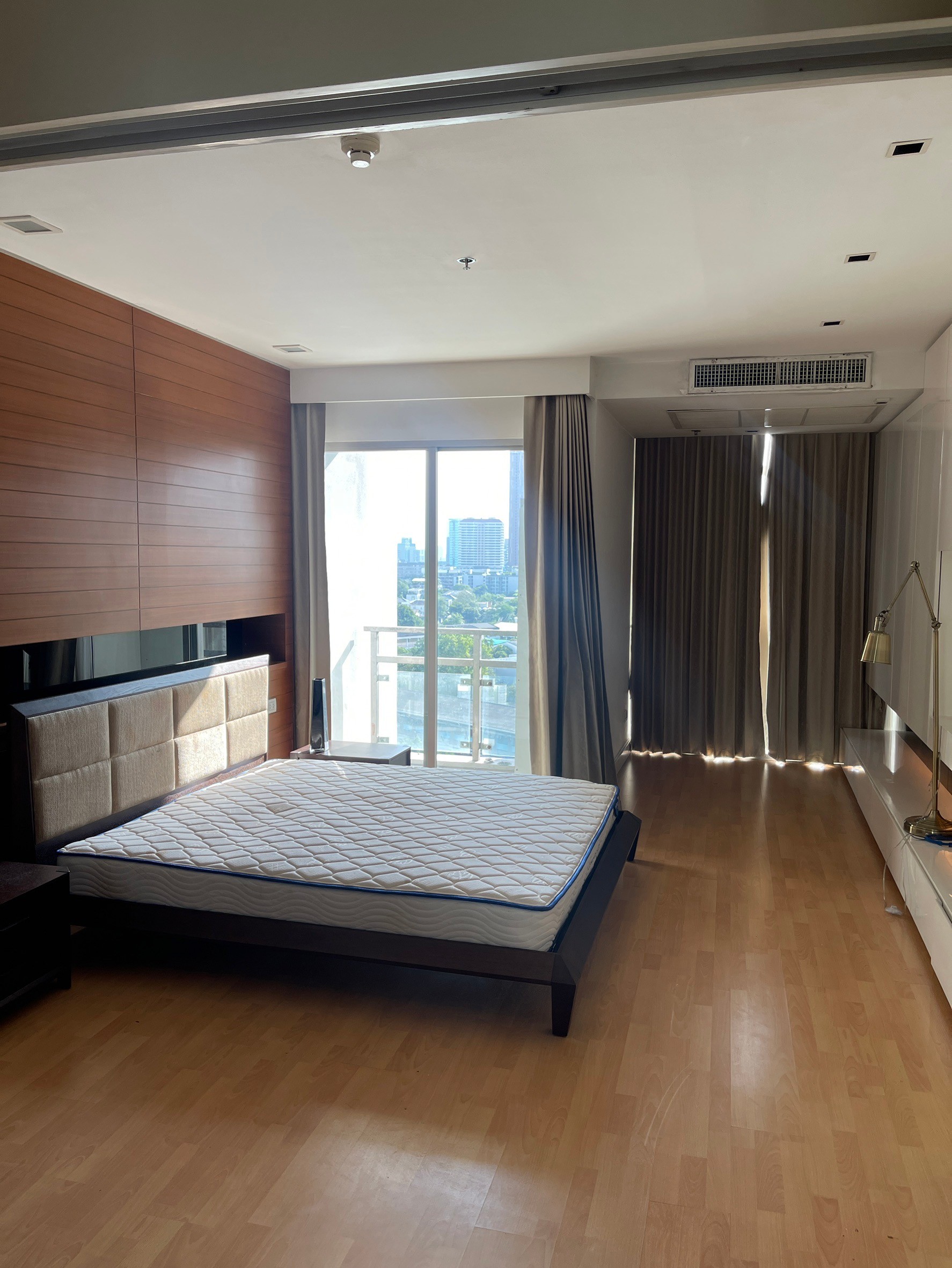 *FOR RENT* Nusasiri Grand Sukhumvit 42 ติด BTS เอกมัย
