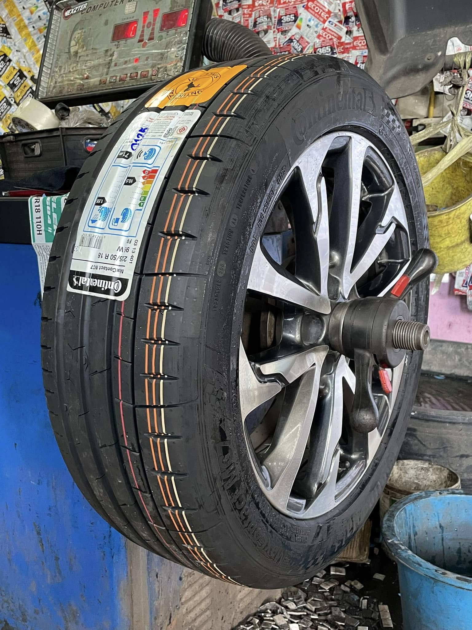 🛞❤️ #TOYOTA_CorollaCross 🚘เปลี่ยนยาง 🐘#Continental #MaxContactMC7 225/50R18