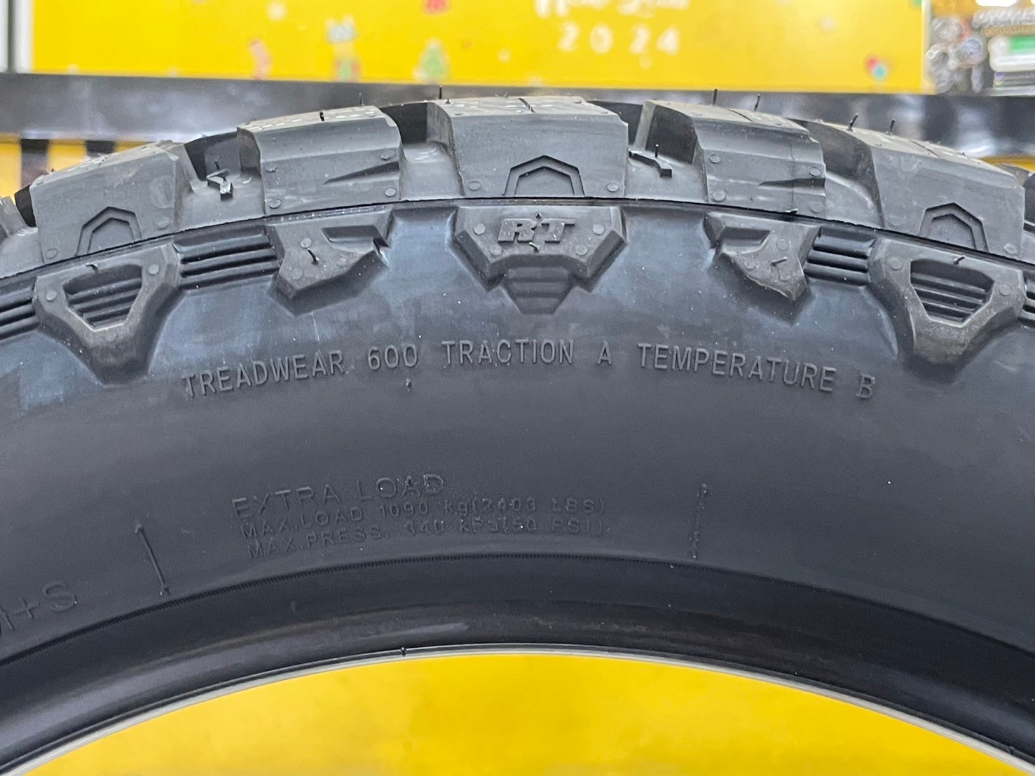 ยาง Sailun Terramax RT 265/50R20 ยางใหม่ปี2024 " หล่อ ดุดัน ยางตัวหนังสือสีขาว "