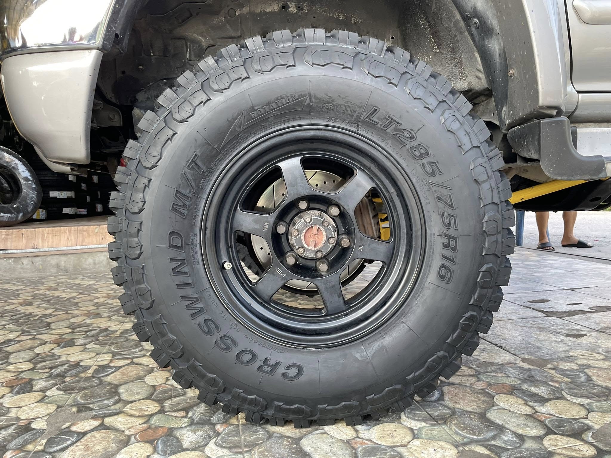 🛞❤️ #TOYOTA_TIGER_🚘เปลี่ยนยาง 🛞🐘#Linglong_CrosswindMT_285/75R16