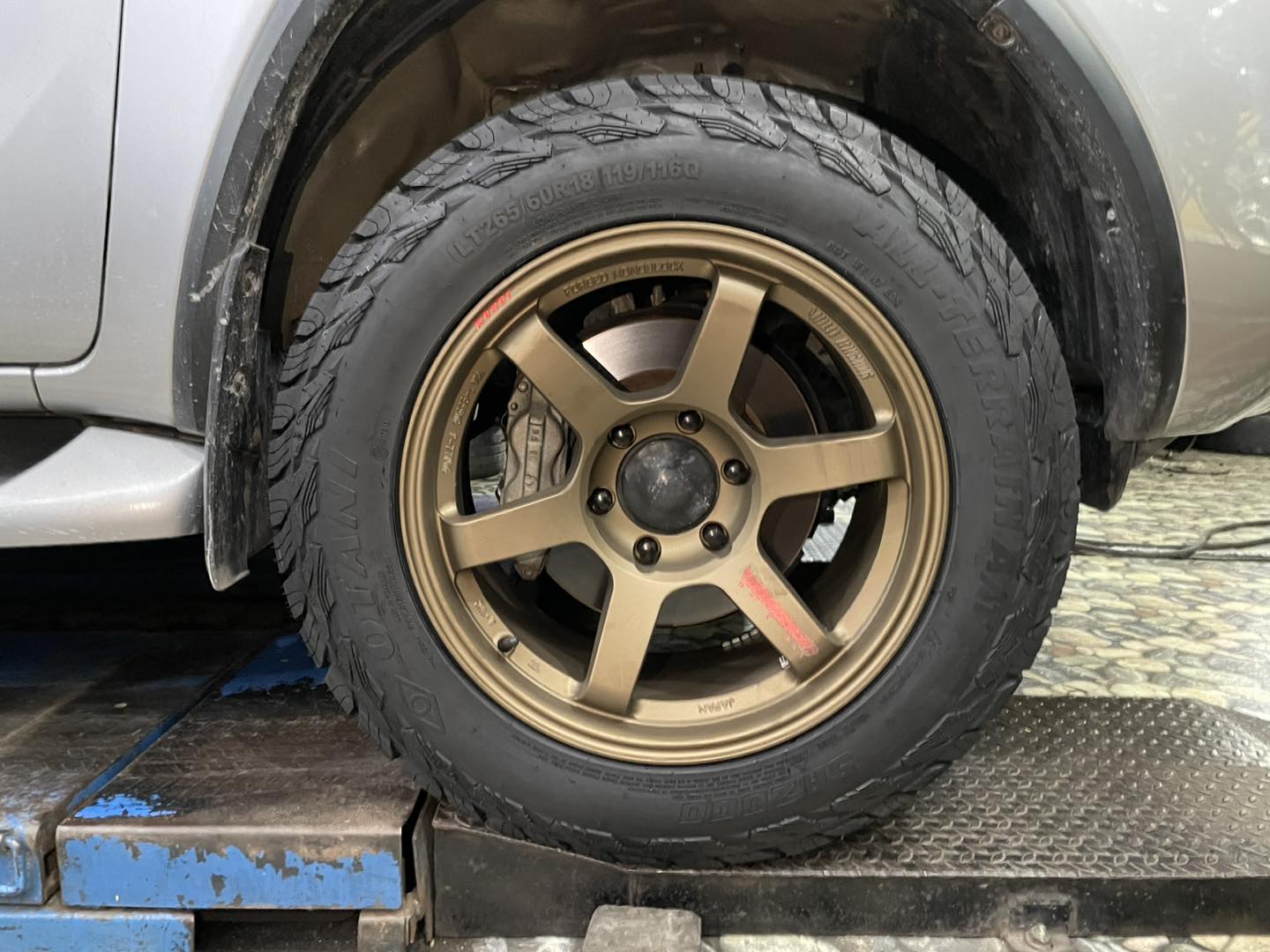 #TOYOTA_FORTUNER❤️ #ยางสายลุย หล่อดุดัน #ยางโอตานิ OTANI SA2000 265/60R18ยางAll-Terrian ยางสาย #มั่นใจใช้ยางโอตานิ #ล้อแม็กซ์ใหม่TE3718X9 ET0 6X139.7 Predator PD-34N❤️ เลเซอร์แดง