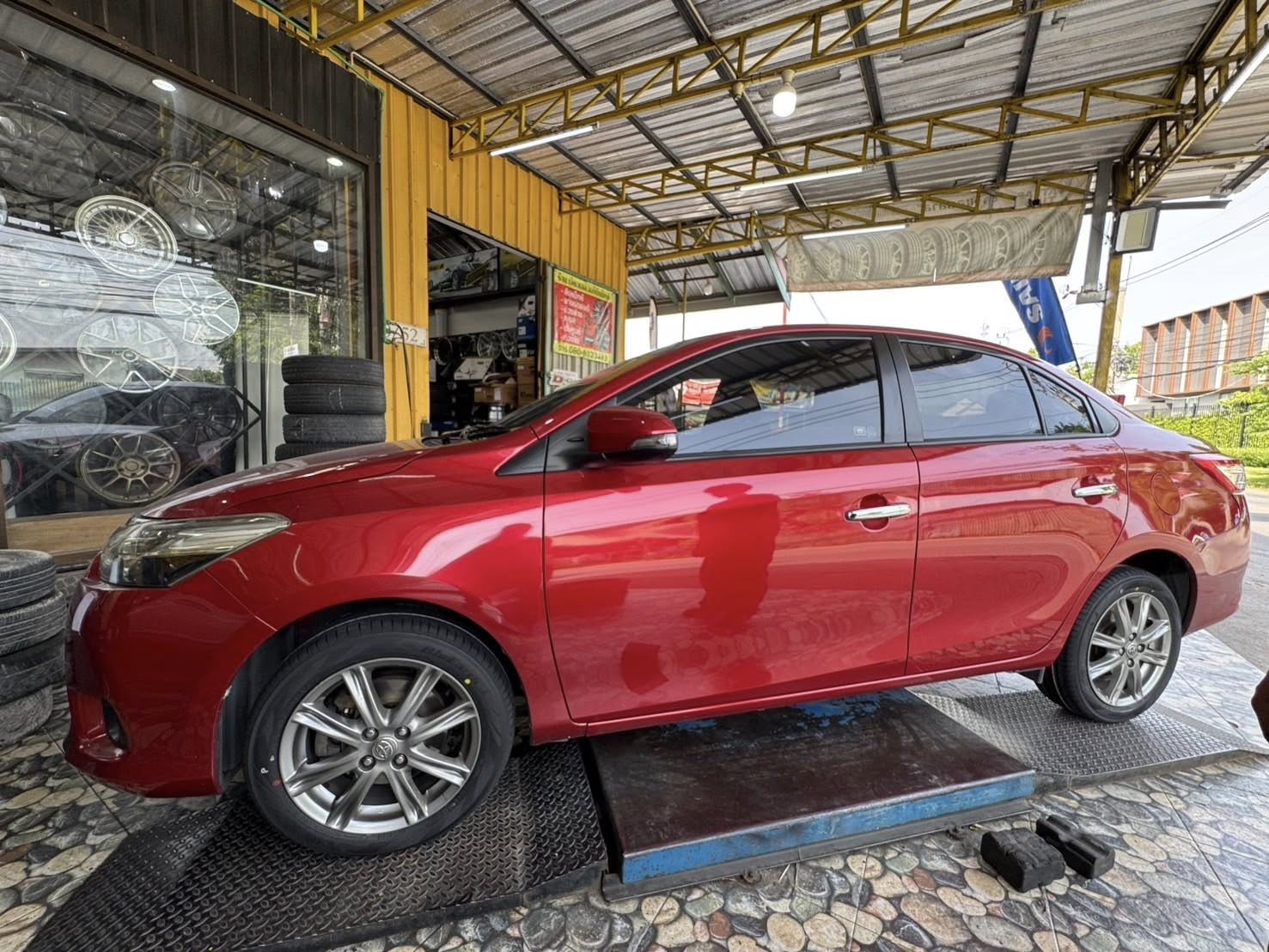 TOYOTA_VIOS🚘 🛞🐘#YOKOHAMA_BluEarth-AE50 185/55R16