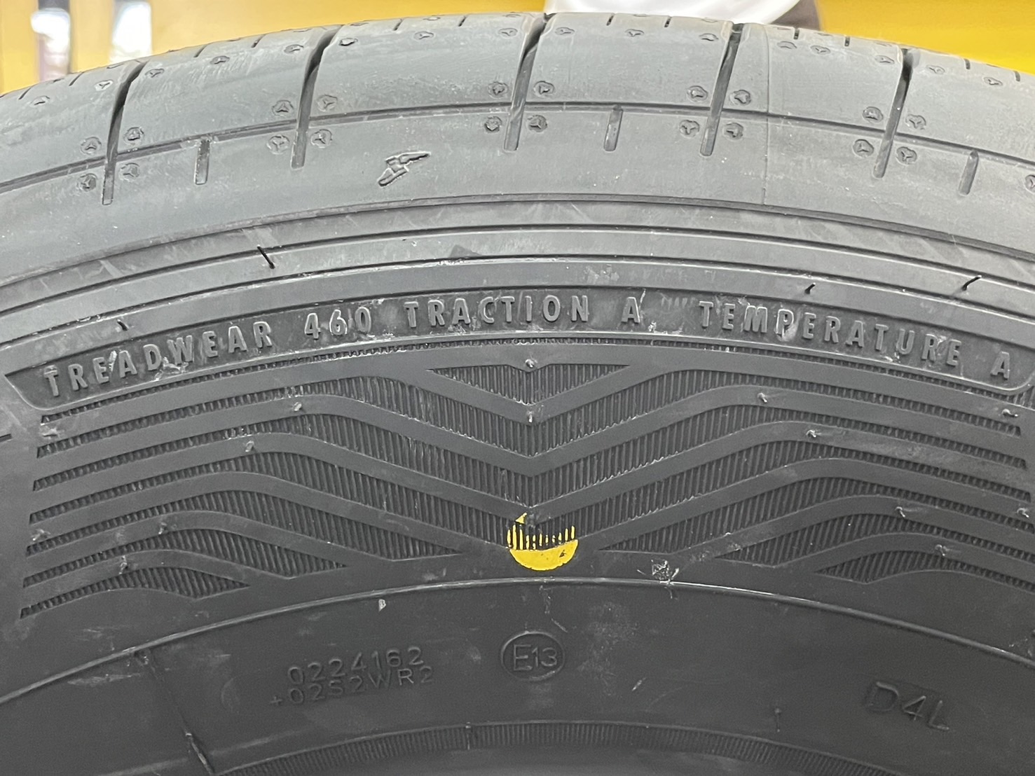 ยาง Goodyear Assurance MaxGuard SUV 245/70R16 ยางใหม่ปี2024