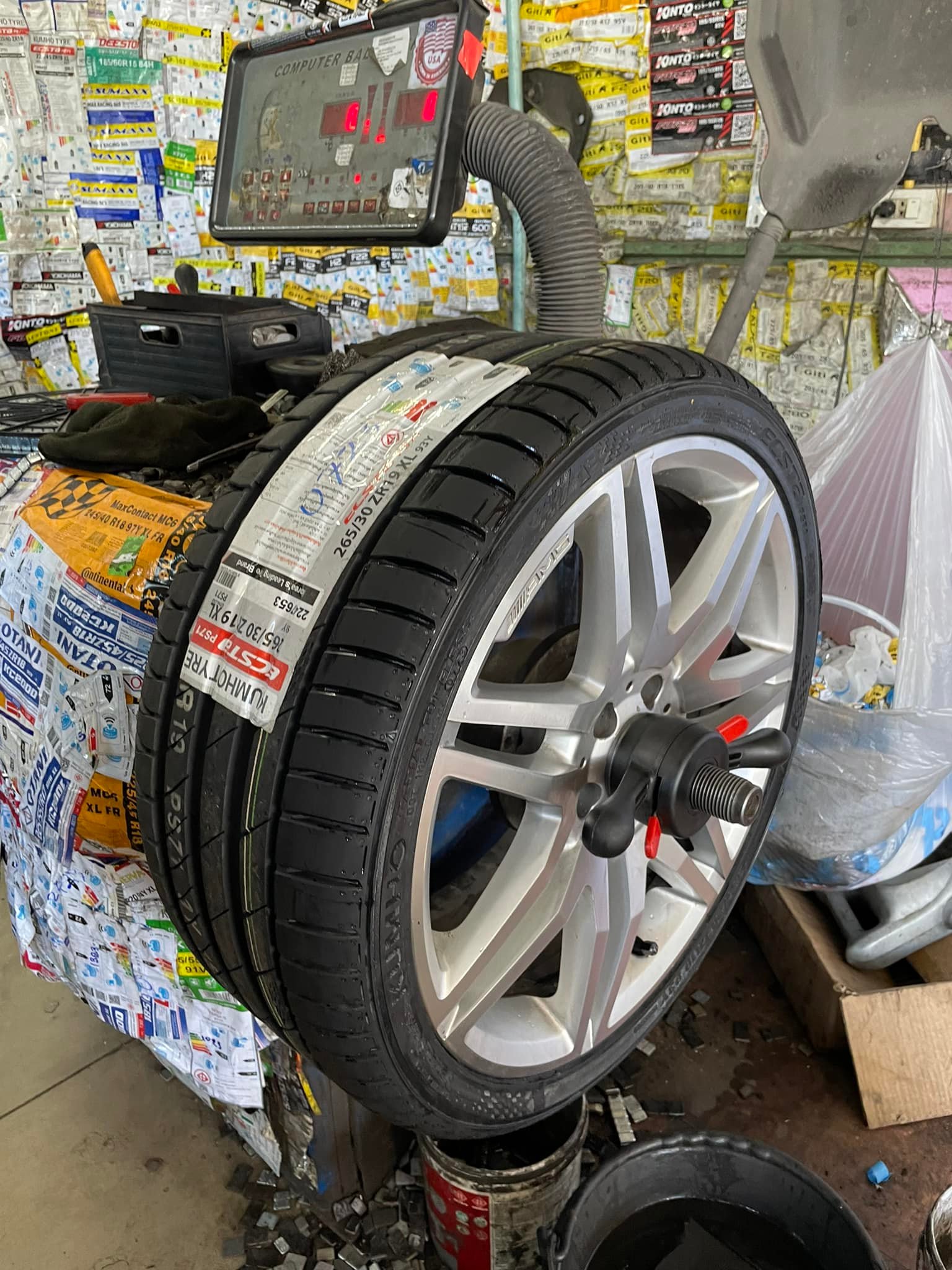 KUMHO PS71 265/30R19