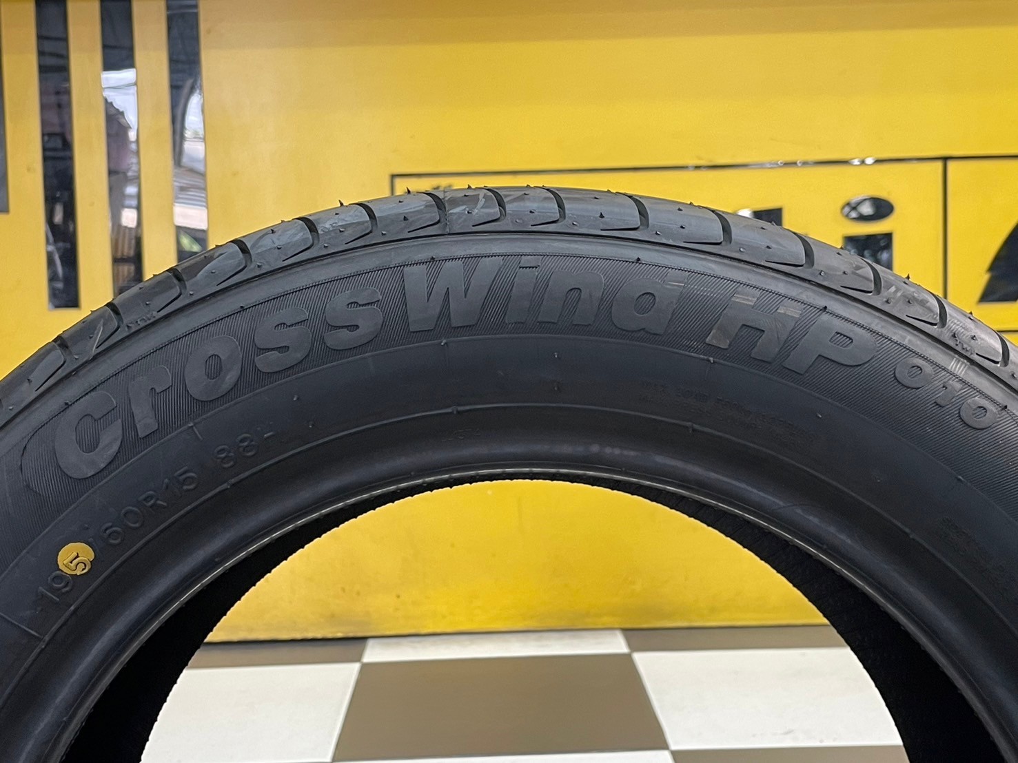 ยางรถยนต์คุณภาพดี #Linglong(หลิงหลง) Crosswind HP 195/60R15 ยางใหม่ปี2024 ยางผลิตไทย