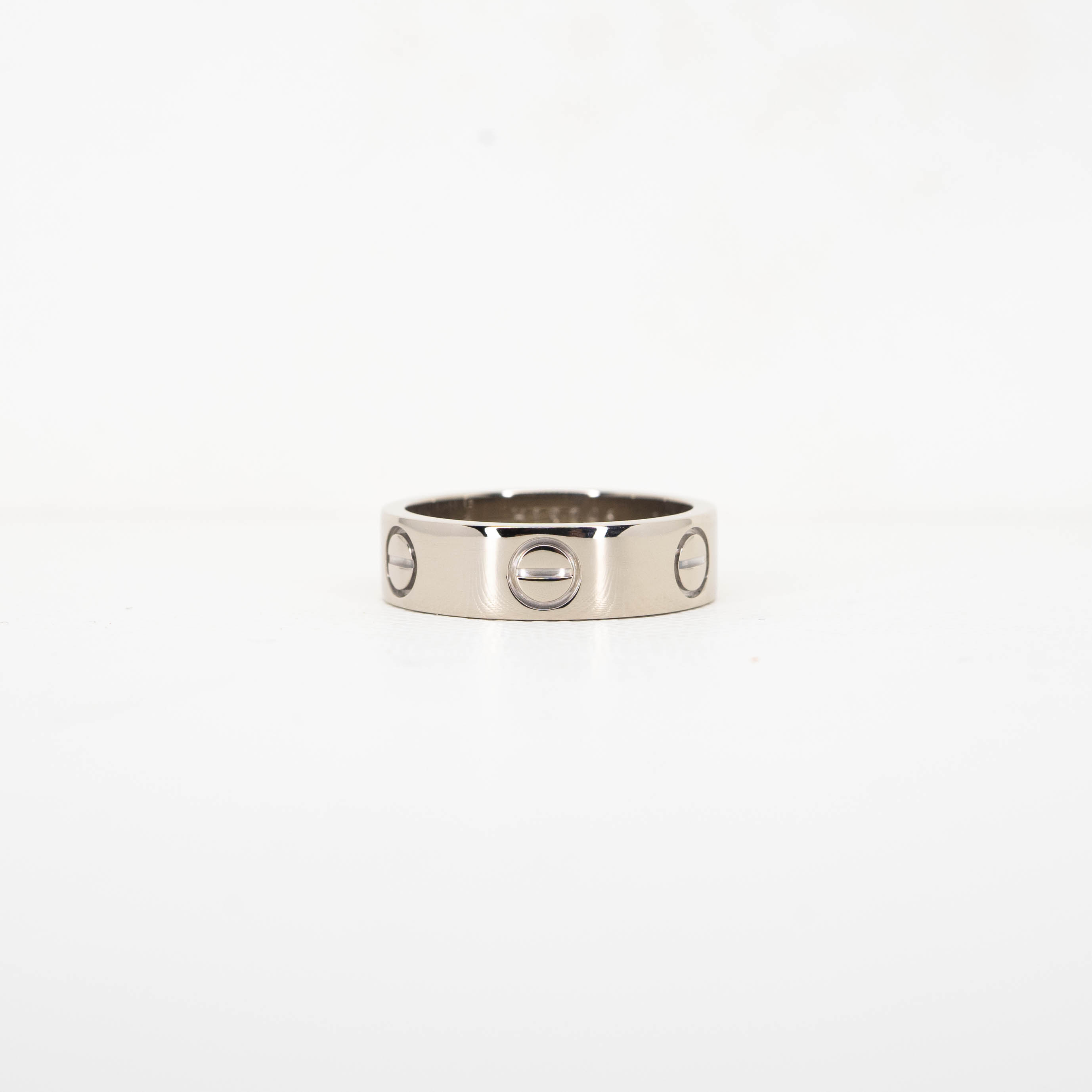 แหวน Cartier Love ทองขาว18K ไซส์ 53# (Used)