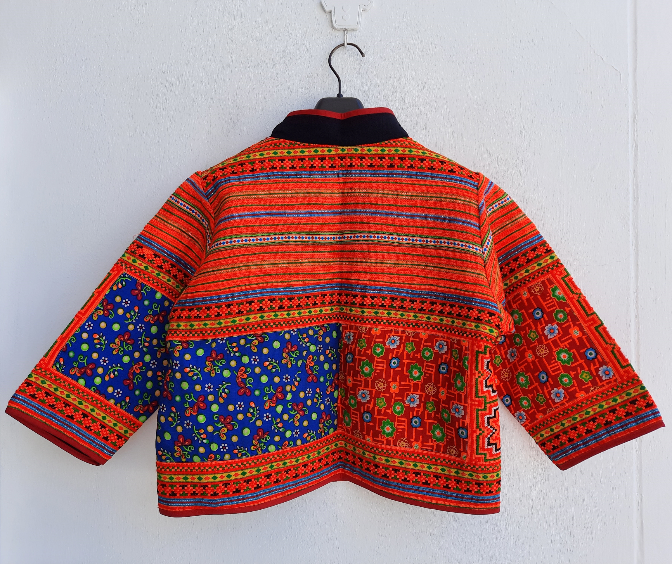 เสื้อเจ้านางสีส้มสด ผ้าชาวเขา