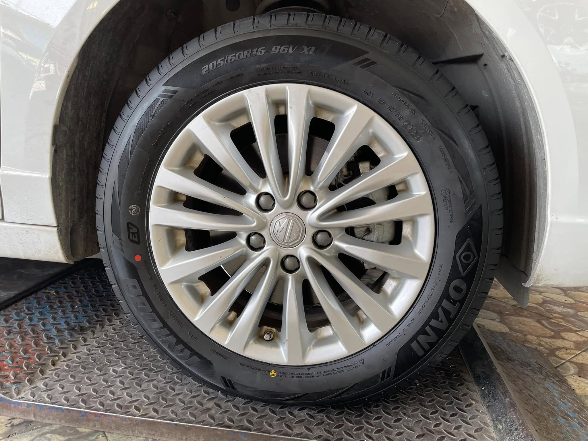 🚘 #MG_EP🛞 เปลี่ยนยาง #OTANI #KN1000 205/60R16 #บริการตั้งศูนย์ล้อ🛞