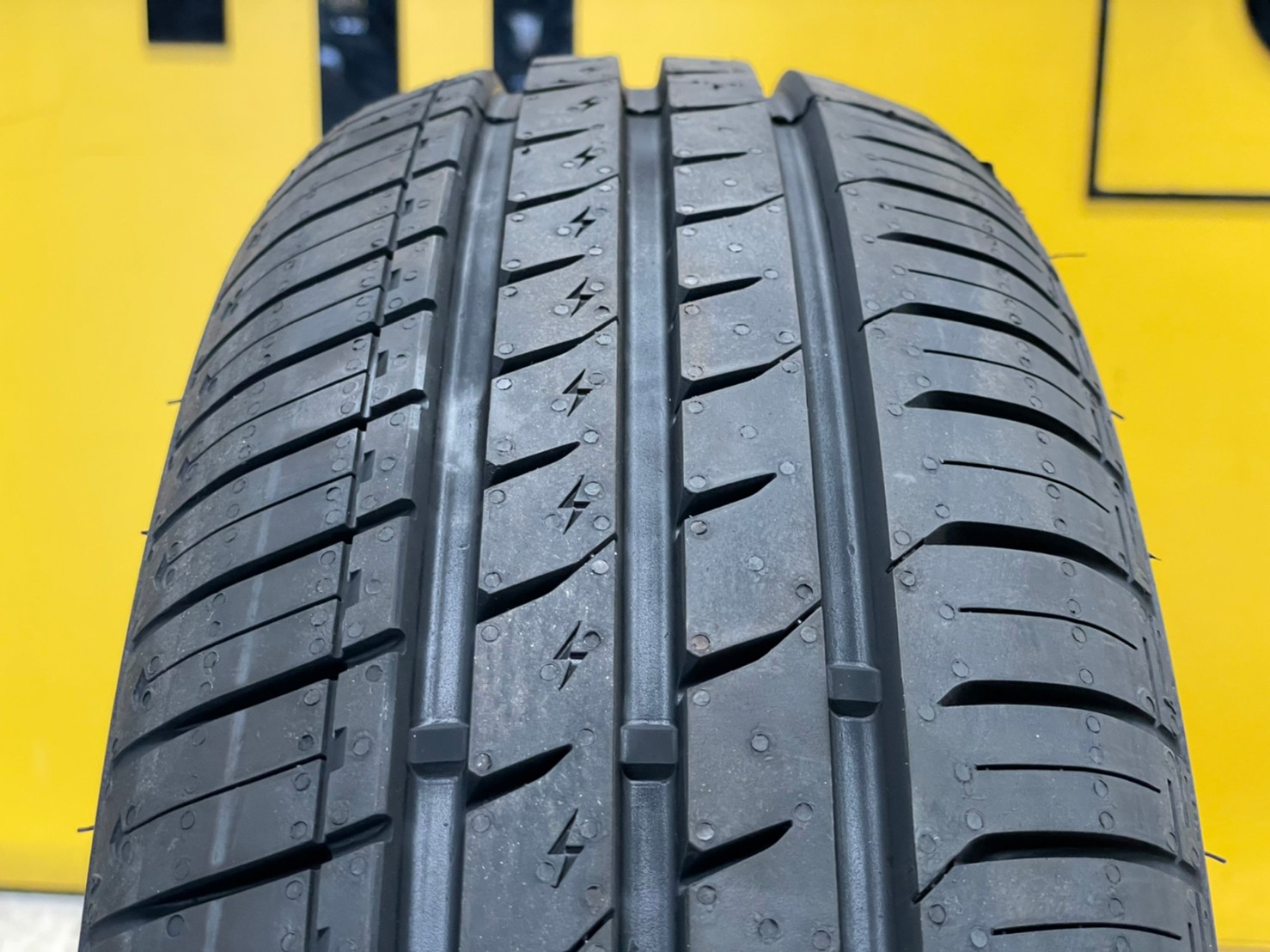 ยางใหม่ SAILUN ATREZZO ECO 165/65R14 ยางใหม่ปี2023