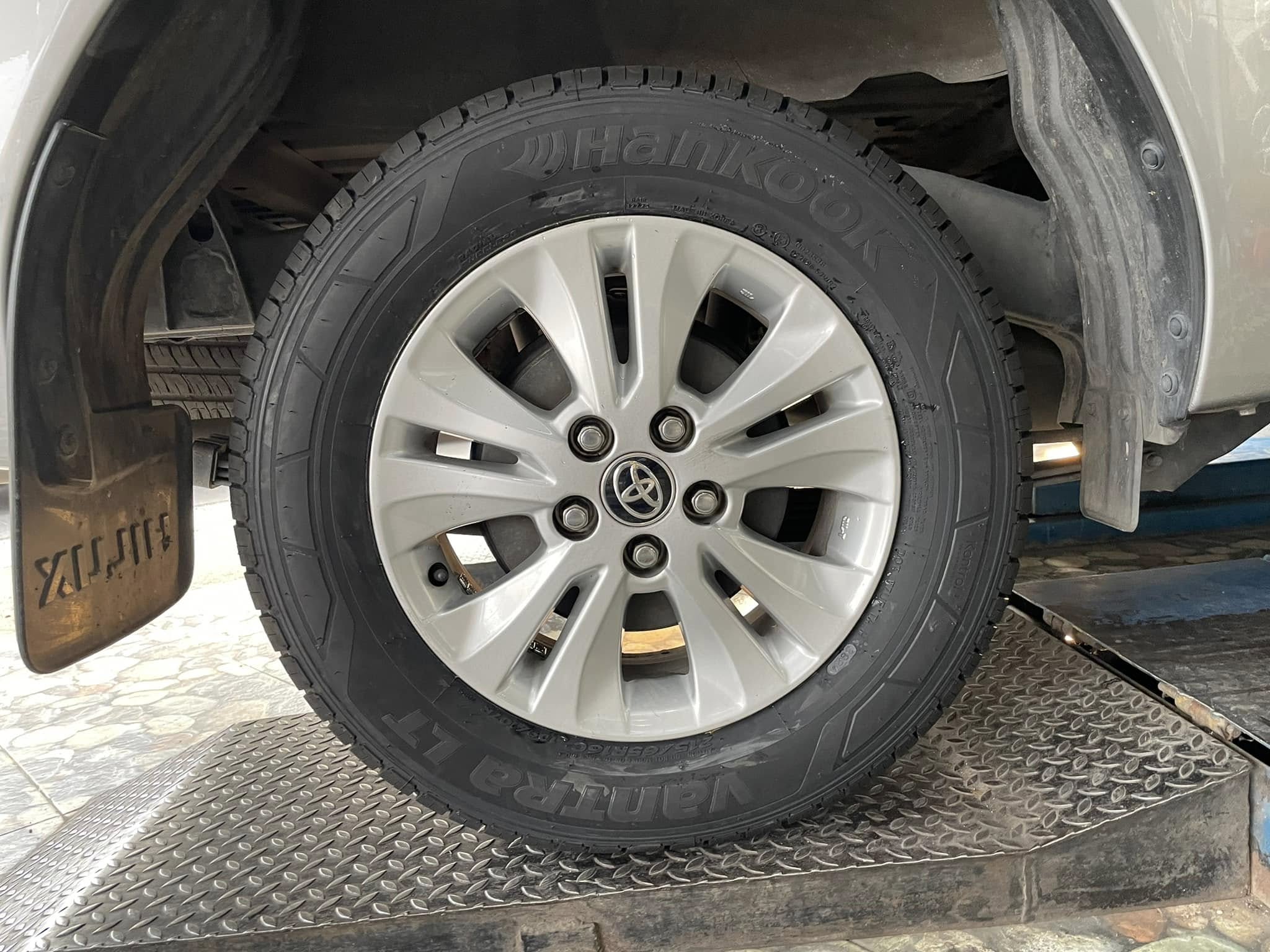 #TOYOTA_REVO 🚘❤️💫 🛞🐘#HANKOOK #VANTRA LT 215/65R16 ❤️ #บริการตั้งศูนย์