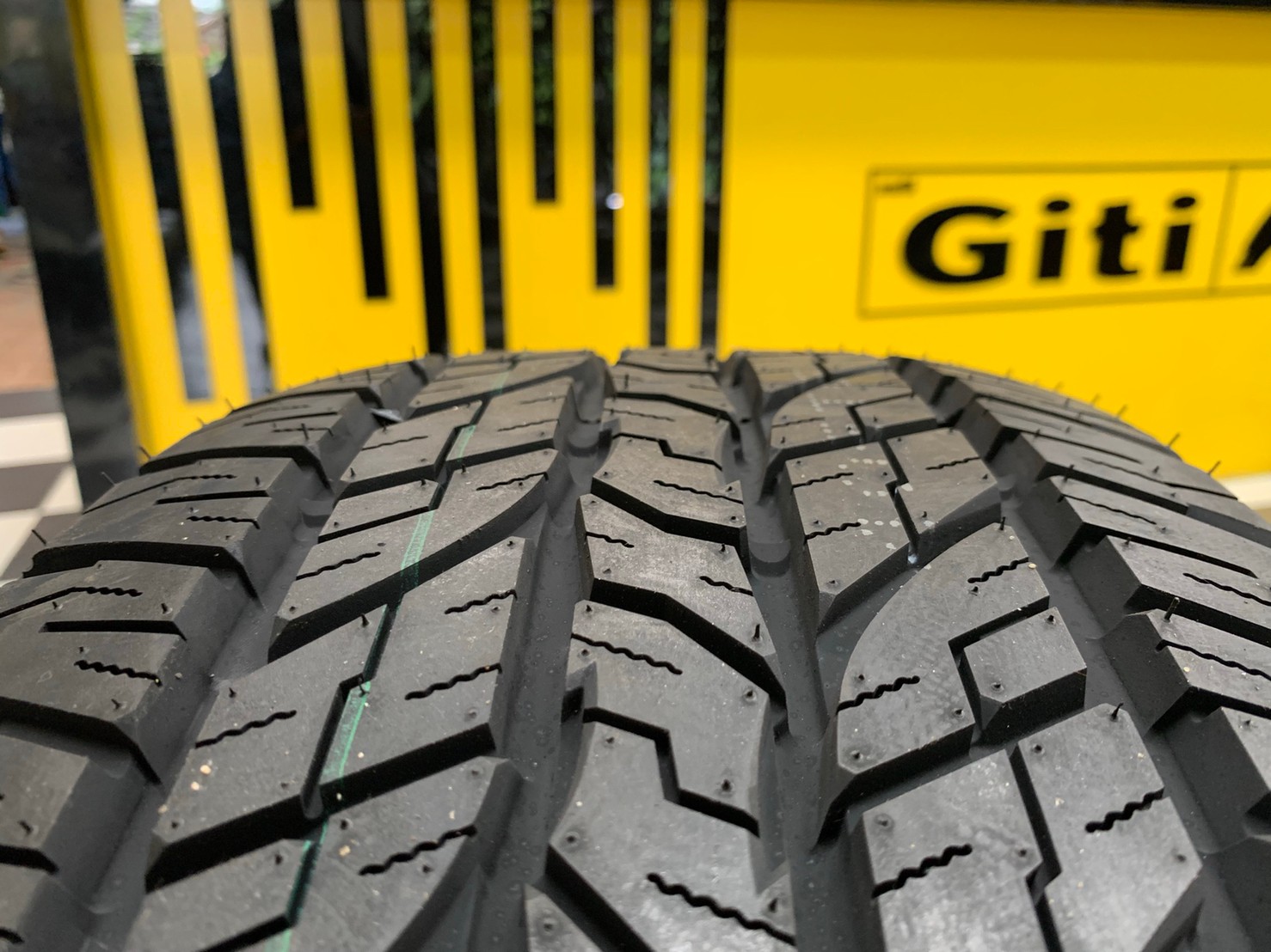 ยางโอตานิ OTANI SA3000 265/75R16 ยางใหม่ปี2021 ราคาพิเศษพร้อมติดตั้งฟรี สามารถสอบถามเพิ่มเติมได้ค่ะ
