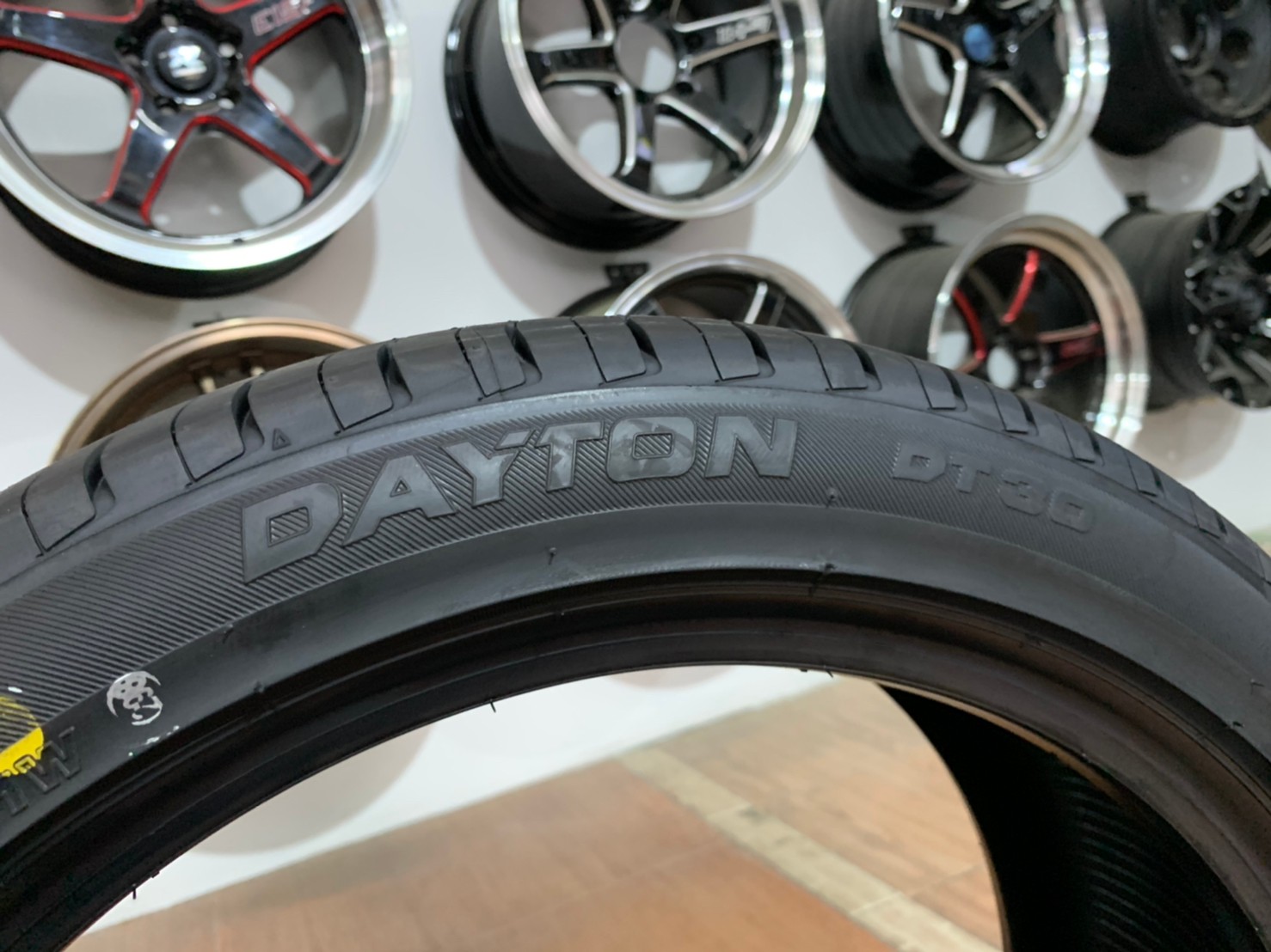 215/45R17 DAYTON BY Bridgestone ยางคุณภาพดีมาตรฐานผลิตโดยบริสโตน ยางใหม่ปี2021